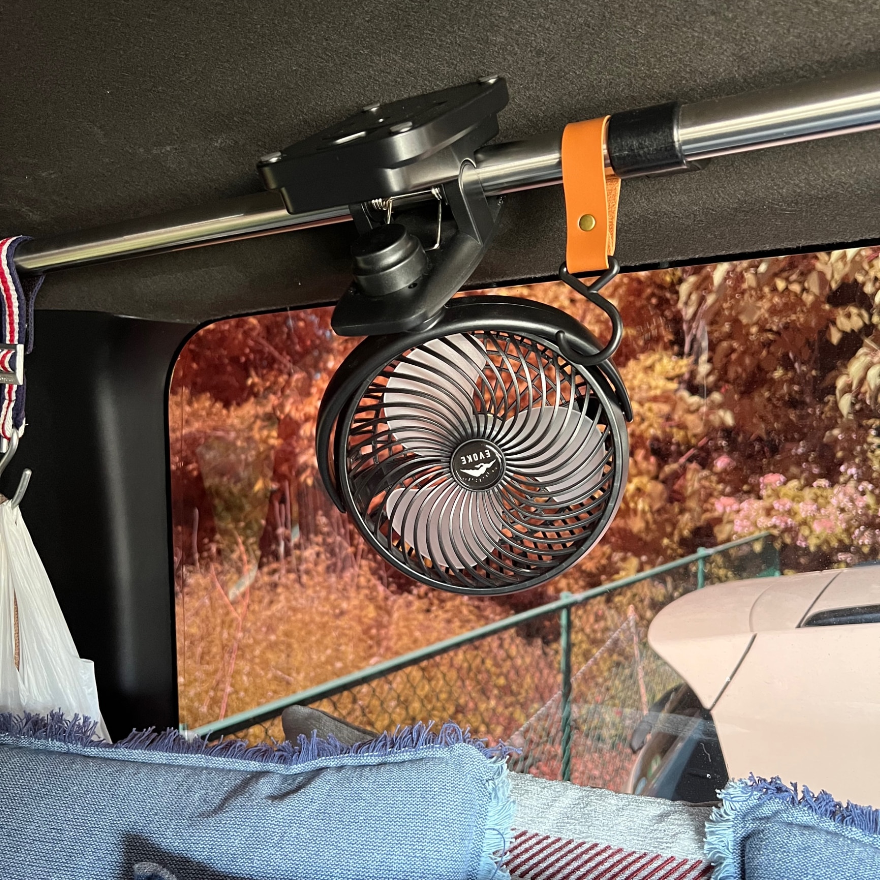 ❤️大人気❤️卓上扇風機 小型 クリップ扇風機 吊り下げ キャンプ ベビーカー 通販