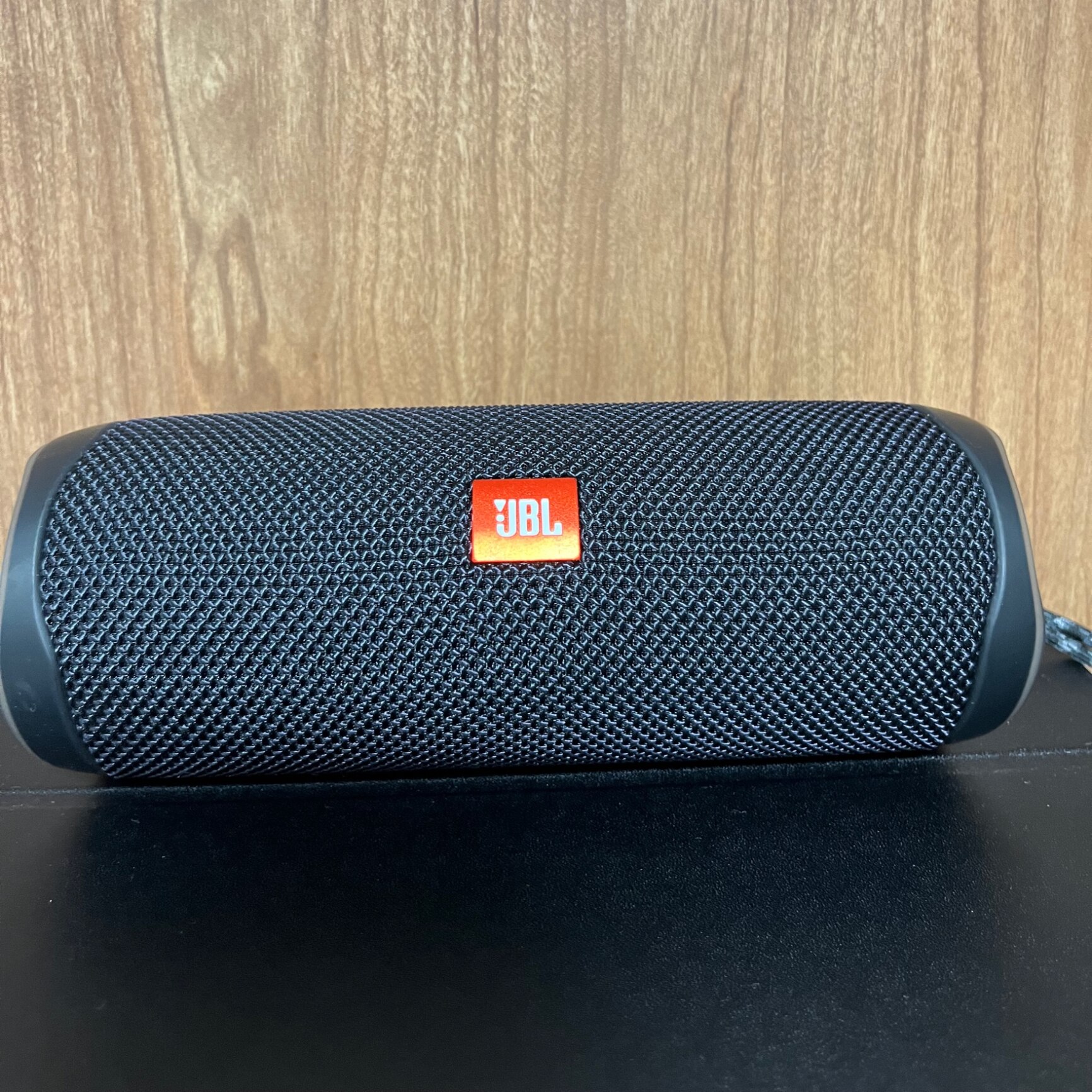 JBL FLIP5 Bluetoothスピーカー IPX7防水/USB Type-C充電/パッシブ