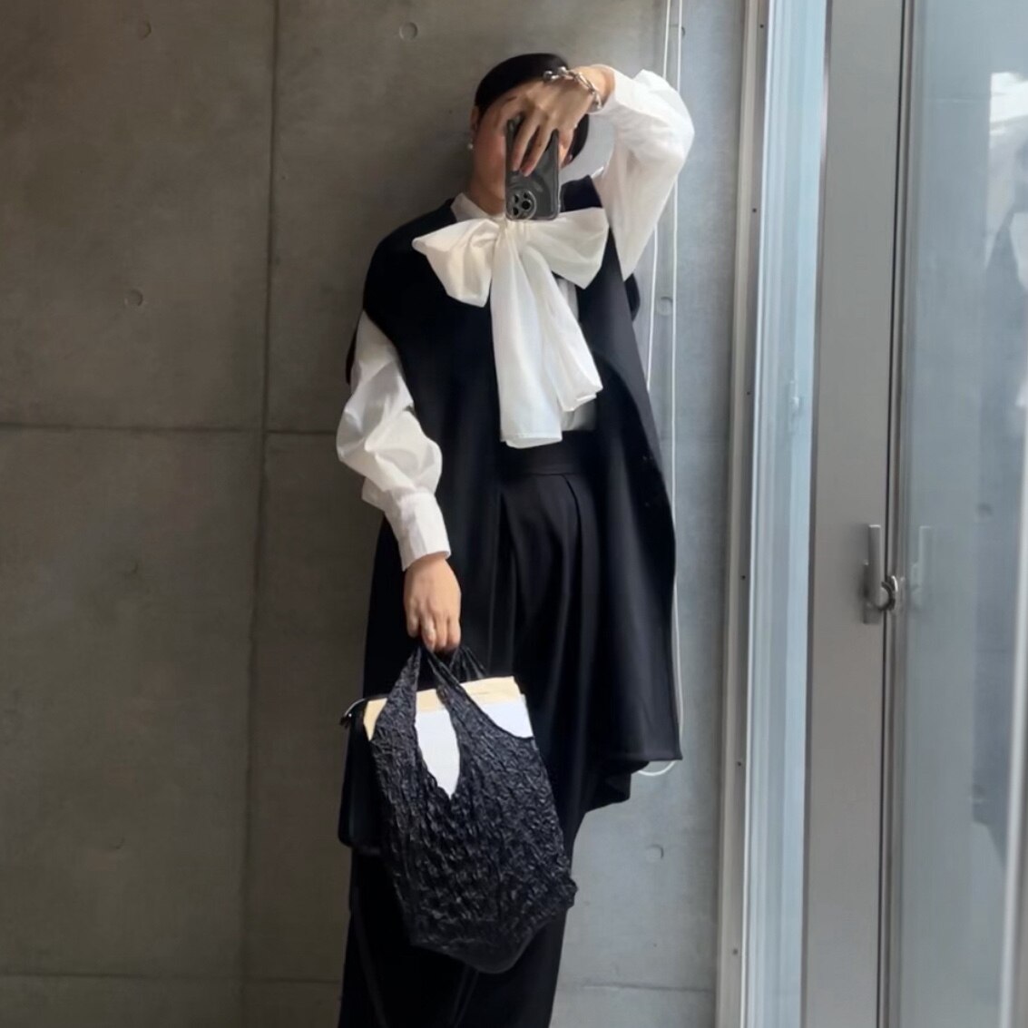 【楽天1位受賞】 【ninon 公式】 エコバッグ くしゅくしゅ おしゃれ サブバッグ 超コンパクト 折りたたみ コンパクト 小さめ 小さい 大容量 伸びるエコバッグ くしゃくしゃ 洗える バッグカバー 汚れ防止 お弁当 バッグ トートバッグ レディース 軽量 伸縮 可愛い - メイン画像 2