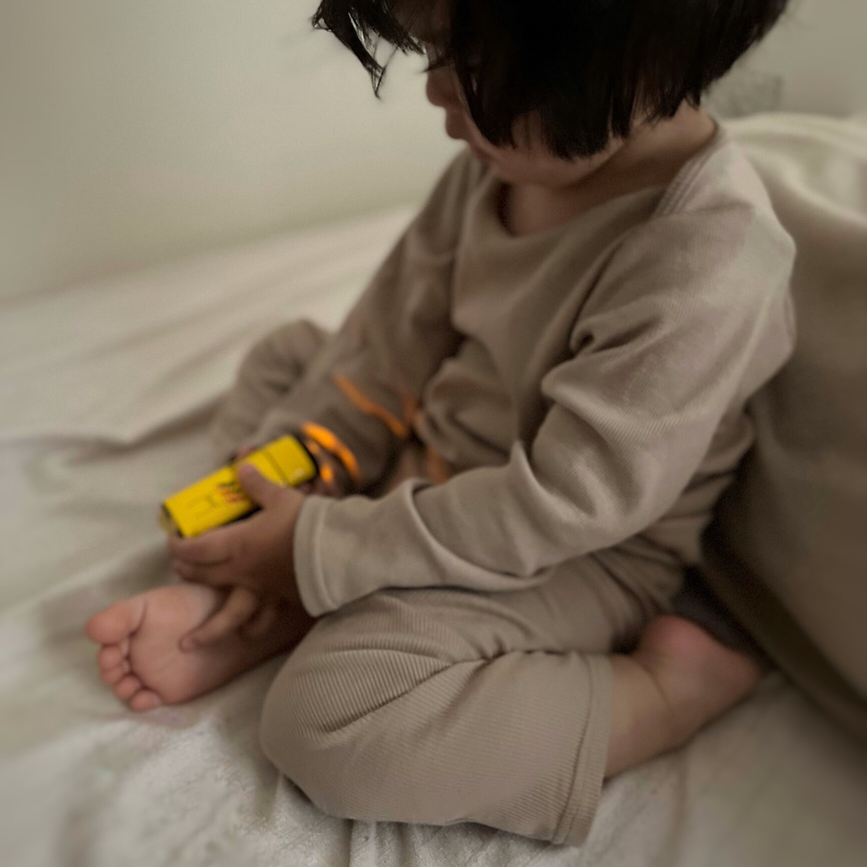 日本製 くすみカラー オーガニックコットン パジャマ 長袖 キッズ 子供 こども ベビー 赤ちゃん 春夏 夏用 オールシーズン 女の子 男の子 ガールズ ボーイズ ルームウェア 上下 きっず かわいい おしゃれ 薄手 おまけ 無地 やわらか 綿100 80 90 110 韓国風 ベビー服