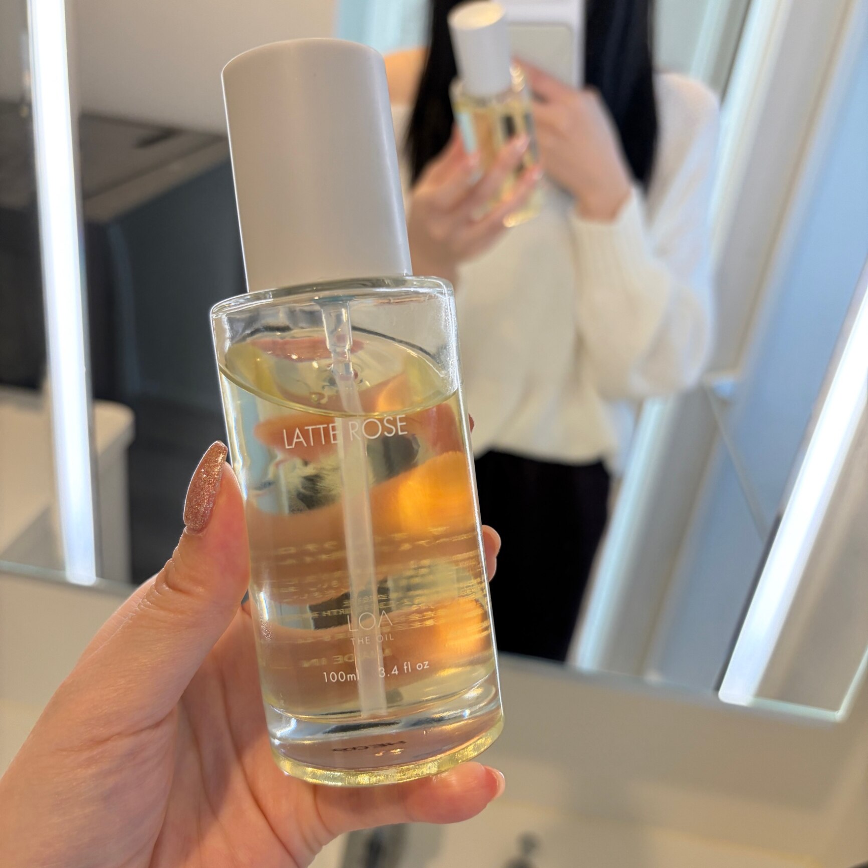【正規販売】LOA THE OIL ロアザオイル ラテローズ / 100ml ロア ヘアオイル サロン ヘアスタイリング剤 レディース フレグランスヘアオイル loaオイル ロアオイル ローズ いい香り スタイリングオイル マルチオイル 髪の毛 スタイリング用 アウトバス いい匂い 持続 美容室