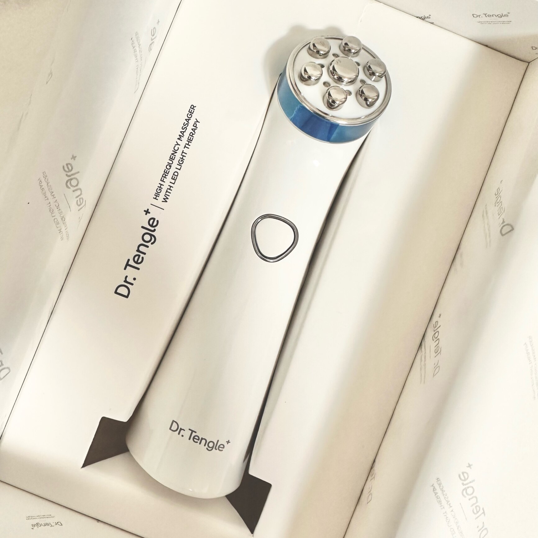 美品♡Dr.Tengle 美顔器 EMS技術 充電器付き 美品♡Dr.Tengle 美顔器 EMS技術 充電器付き