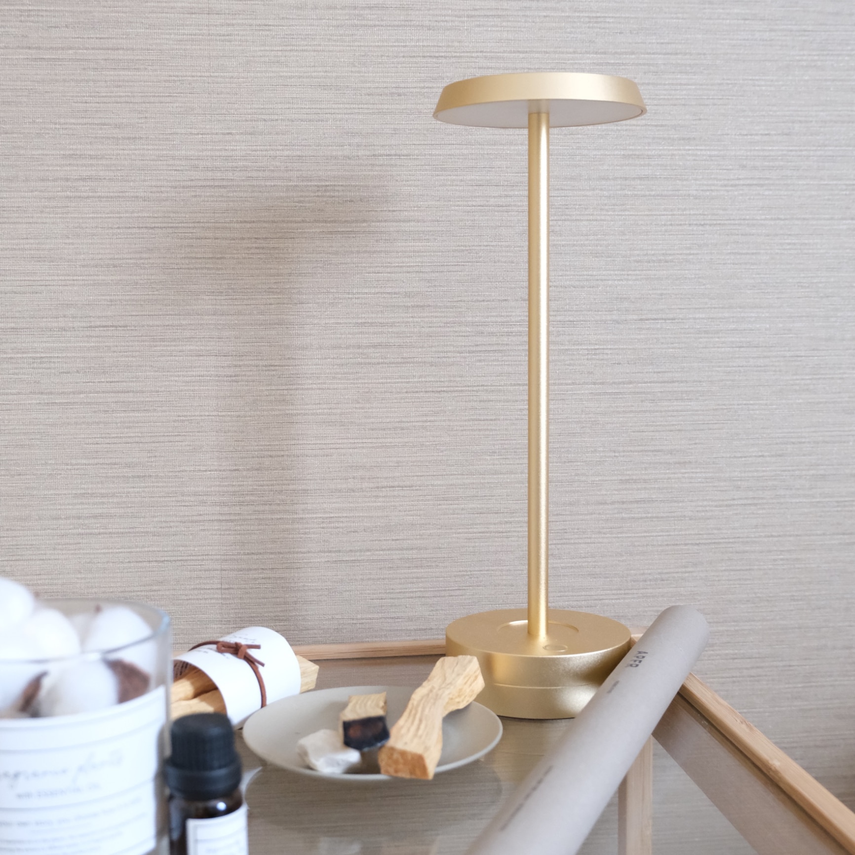 送料無料】Govssing 間接照明 おしゃれ テーブルランプ バッテリー残量