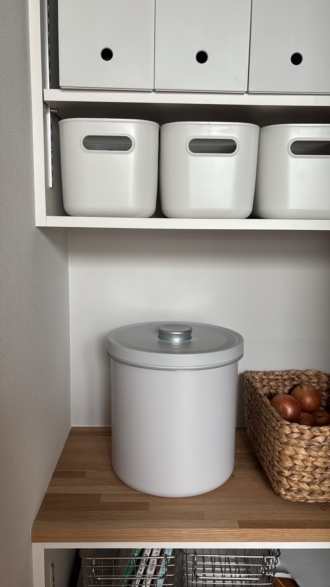 食材の鮮度を長持ち！簡単真空保存容器『AUTO FRESH KEEPER』 全自動