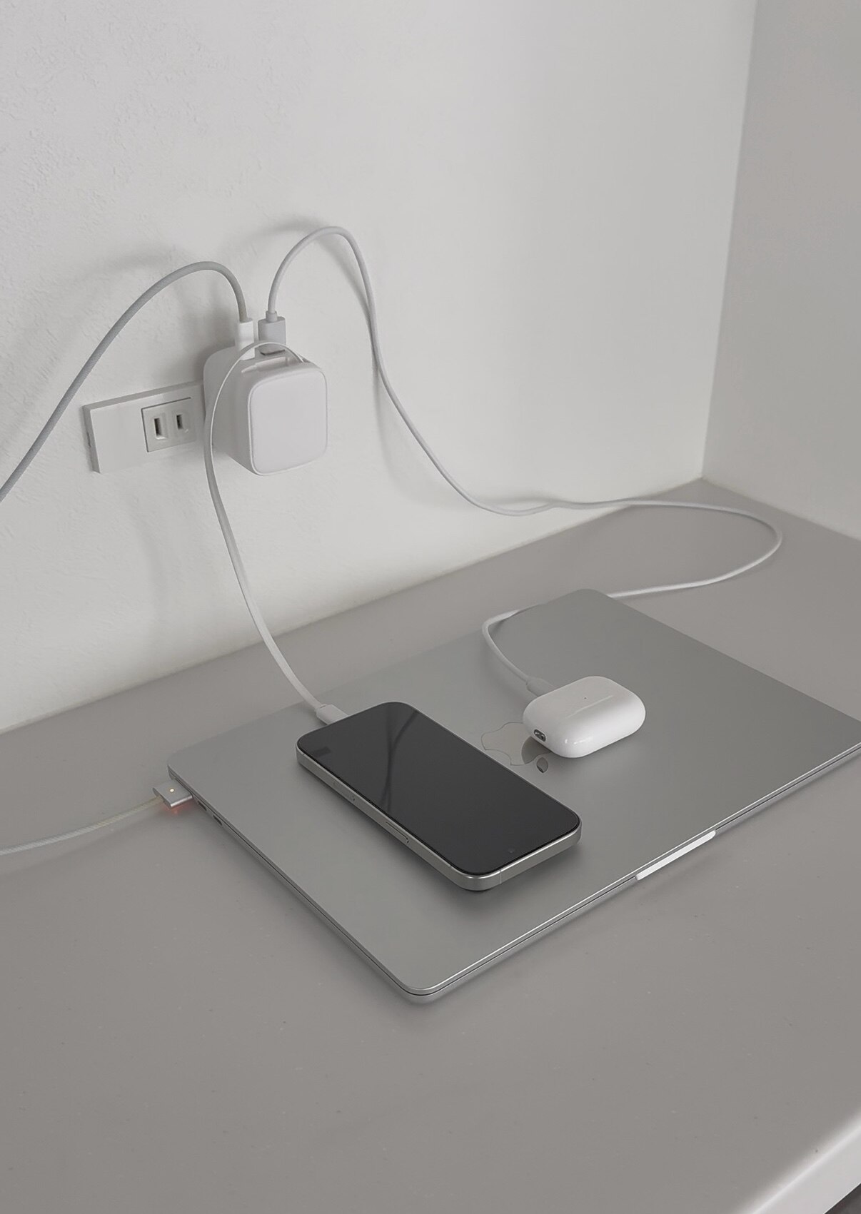2本目半額！6500円→1490円ケーブル一体型充電器★iphone17 e 充電器 巻き取り USB コンセント ACアダプター pd 充電器 iPhone PD 30W 急速充電 iphone duo Lightningケーブル iPhone18 Pro デュアルポートアダプター データケーブル 折りたたみ式 35W iphone usb 急速充電