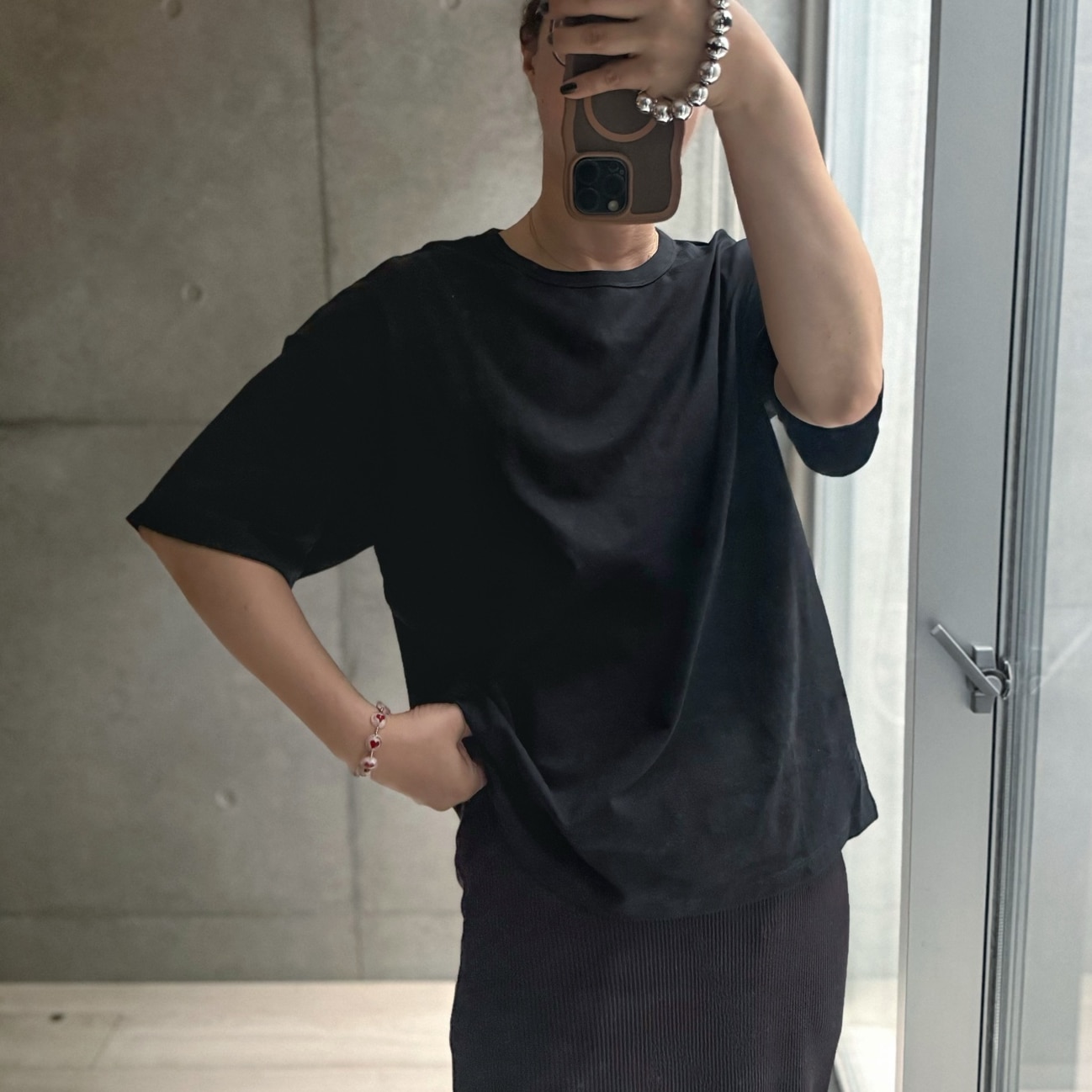 終了間近＼P5倍／ カップ付き Tシャツ オーバーサイズ 5分袖 半袖 特許取得 ゆったり ブラトップ 盛れる 育乳 ノンワイヤー ブラ内蔵 トップス 大きいサイズ 締め付けない 楽 快適 伸縮性 バストケア レディース バンビウォーター 夏