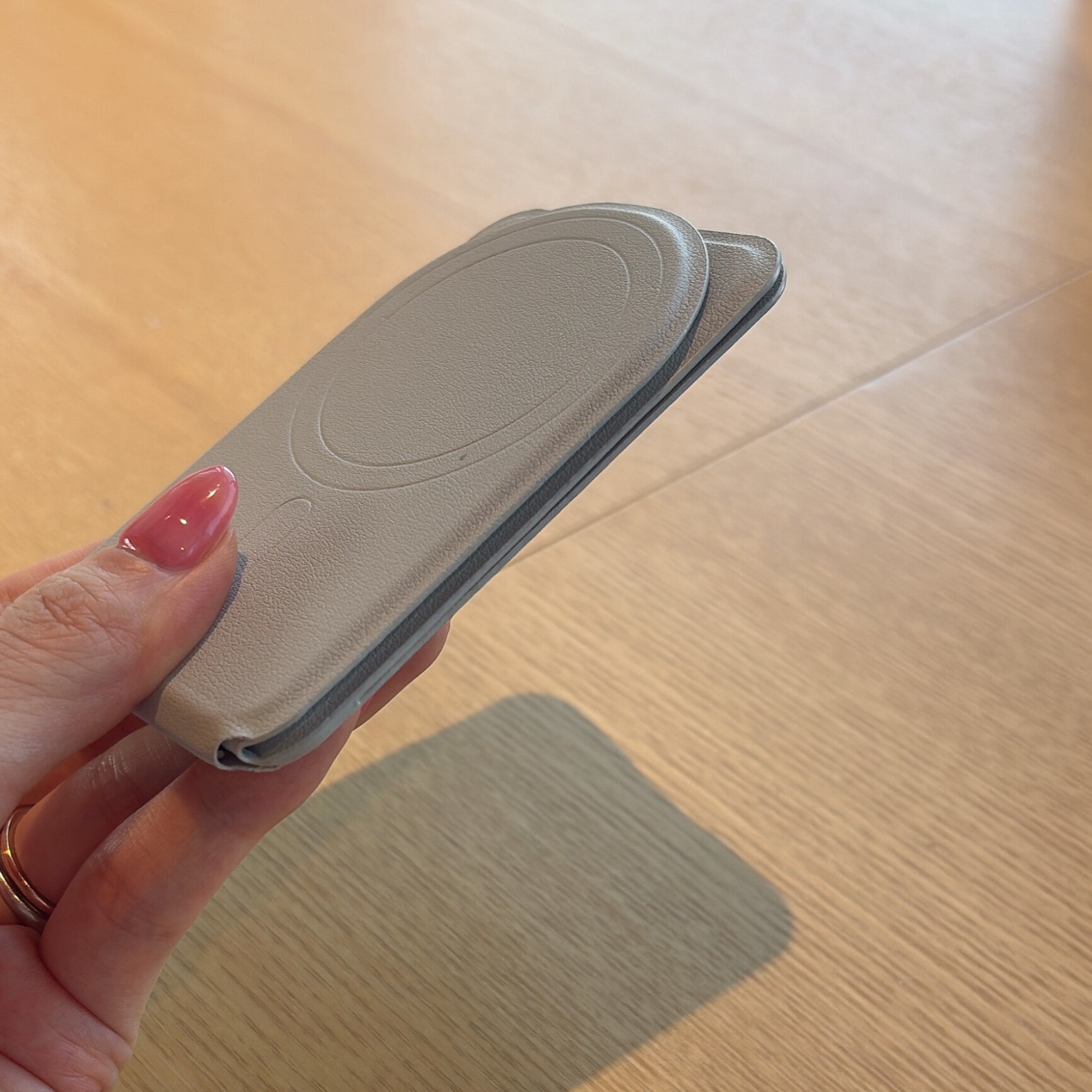 NEWミラー付き登場 #オシャスタ★【スマホスタンド MagSafe対応 名入れ カードケース カード収納 マルチスタンド magsafe式 マグネット式 iPhone Android ホルダー 薄型 折りたたみ】MagSafe対応 #OSHASTA(オシャスタ)★メール便送料無料★ {2}