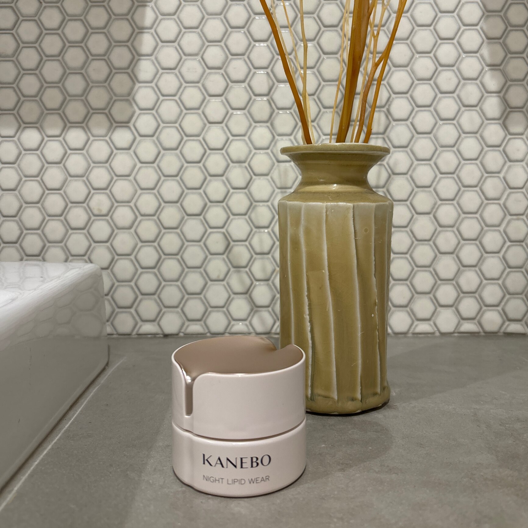 楽天市場】【KANEBO 公式】ナイト リピッド ウェア | KANEBO カネボウ