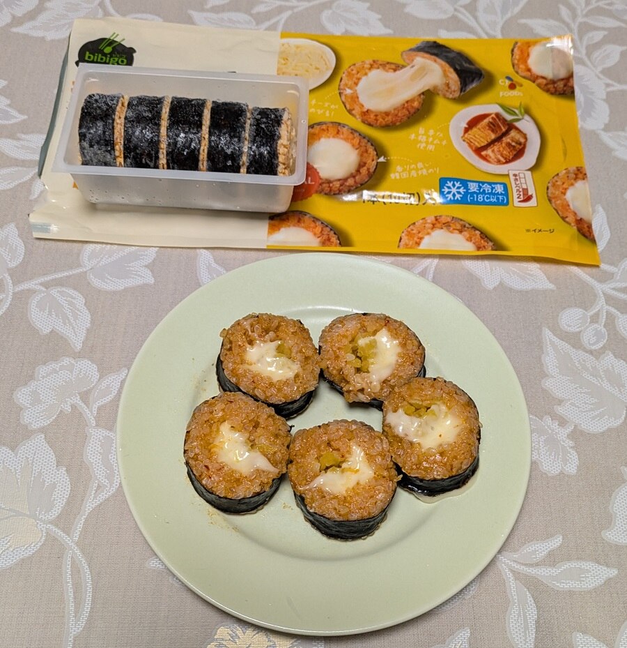 公式 bibigo とろ〜りのびる キムチチーズキンパ 韓国食材 食品 ビビゴ キンパ 海苔巻き キムパ 惣菜 冷凍食品 クール便 きんぱ ...