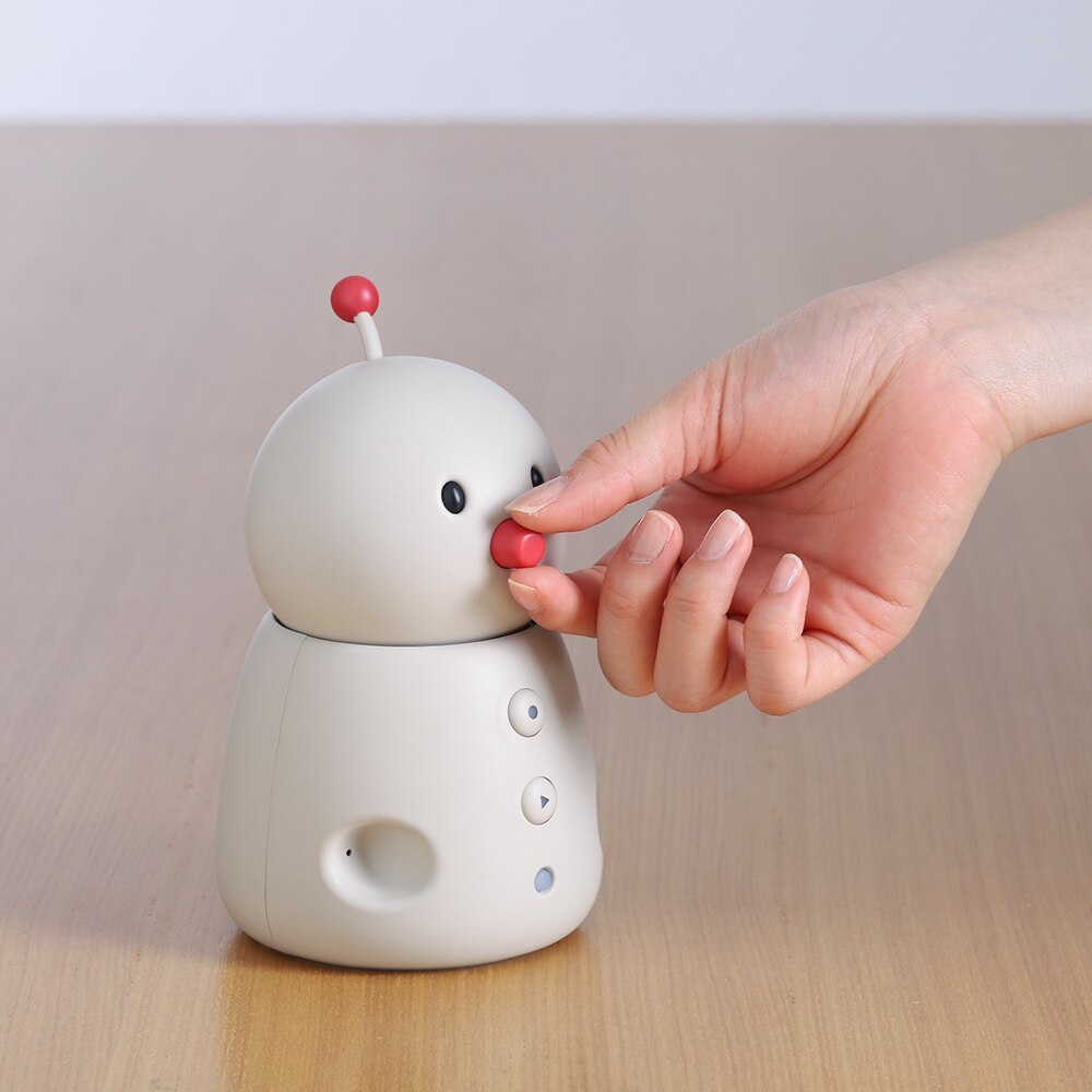 コミュニケーションロボット 見守り 留守番 遠隔 IoT おしゃべり
