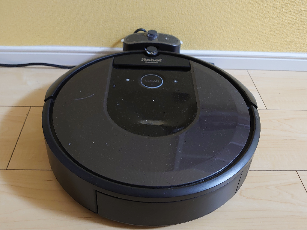 iRobot アイロボット 【国内正規品】 ロボット掃除機 「ルンバ」 i7