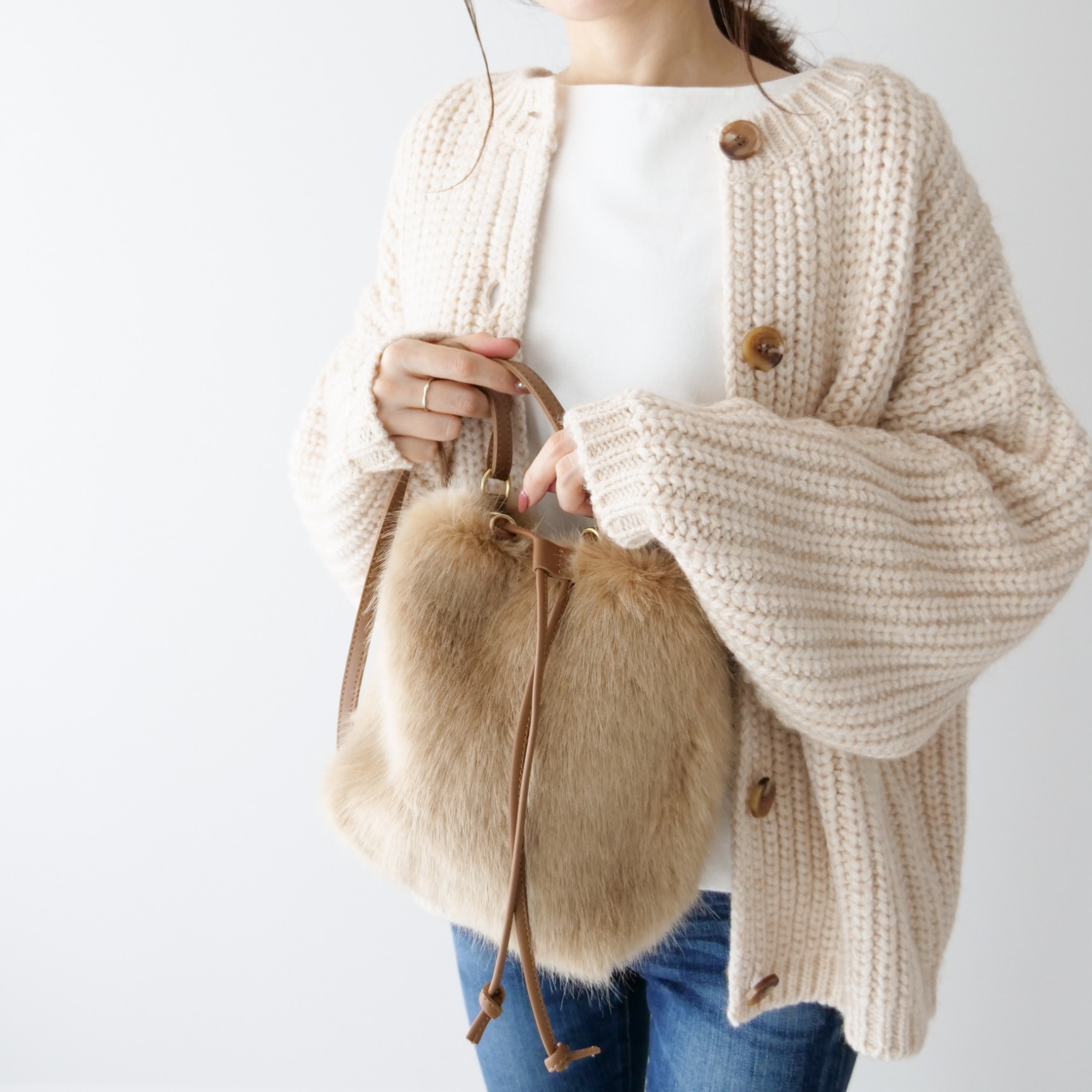 UGG ブラウン　ファー　ミニショルダー　もこもこバッグ ブランド 品 通販ファッション - UGG ブラウン ファー ミニ