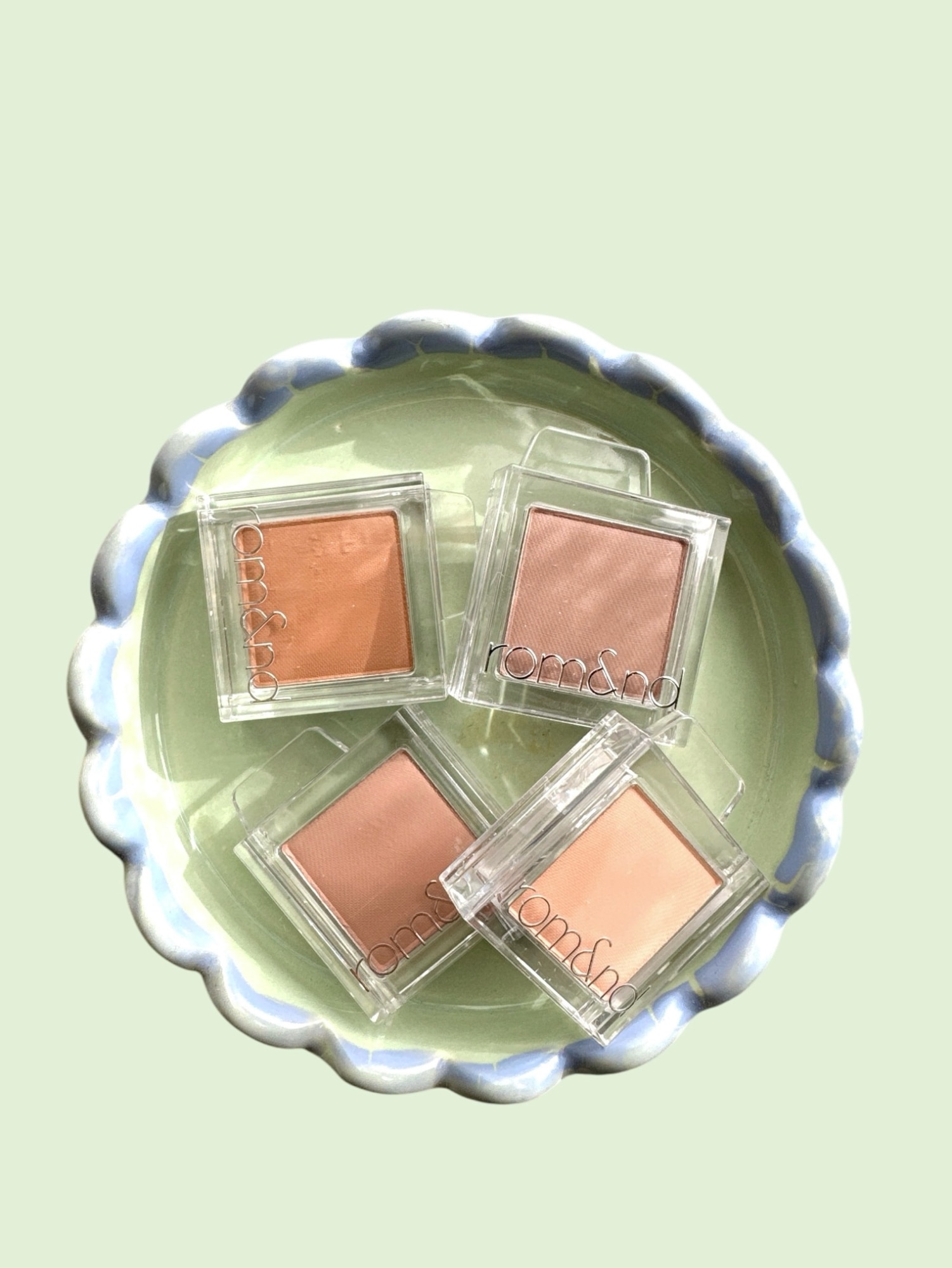 【期間限定値下げ】 ロムアンド アイシャドウ セット ロムアンドのミニセットが限定発売中！【ロムアンド アイ