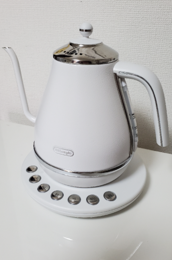 【新品未開封】デロンギ KBOE1230JW 温度調節電気ケトル アイコナ デロンギ KBOE1230JW 温度調節電気ケトル アイコナ 1000ml 白