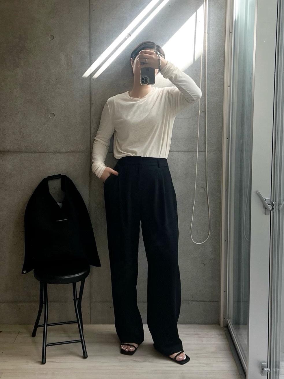 実はプチプラ差し込んで活躍コーデ。これで会社行けるわね。
☑︎昨年から春夏の制服化してるシアーT、
アイボリーヌーディーで可愛いなー。
今ならまとめ買い470円…だと…?👀
☑︎バッグはお気に入りMM6メッシュ、軽くてイイ
☑︎この春夏イチオシのサンダルはこのアミアミだっ
全部推せます。
#春コーデ #春も着れる #お出かけコーデ #買ってよかった #買いまわり #買い回り #買い周り #シンプルコーデ #2024春 #着回しコーデ #主役バッグ #ママコーデ #サンダル