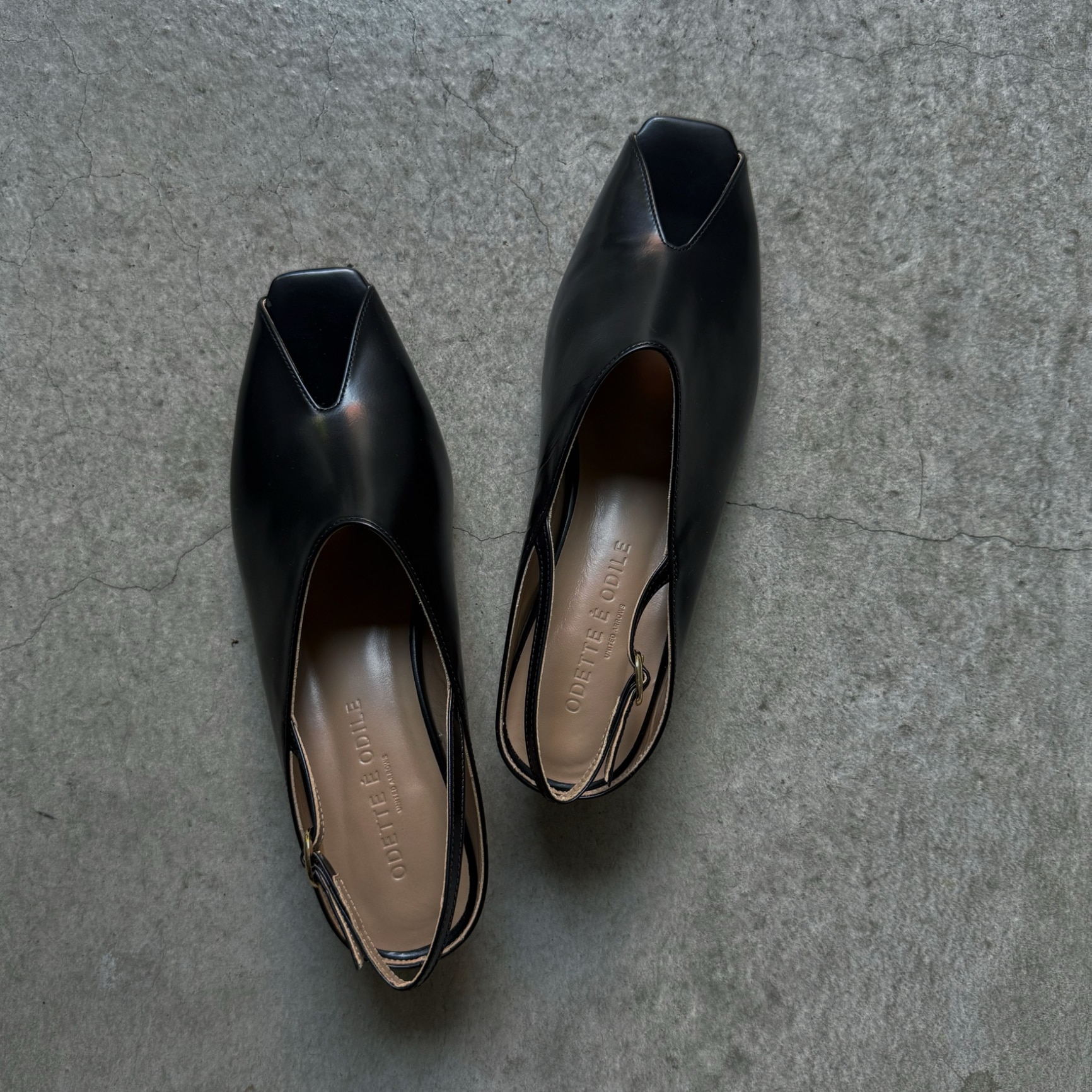 【SALE／70%OFF】ODETTE E ODILE Vカットオープントゥ パンプス40↑ ユナイテッドアローズ アウトレット シューズ・靴 パンプス ブラック レッド【送料無料】