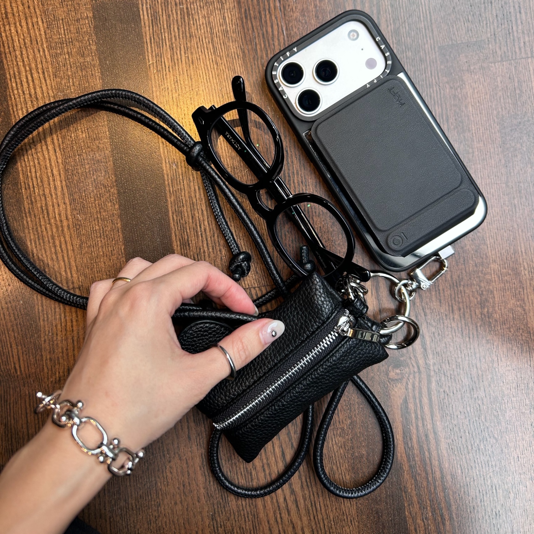 最大36%クーポン♪超目玉】 【楽天1位・SNS話題】 スマホショルダー 