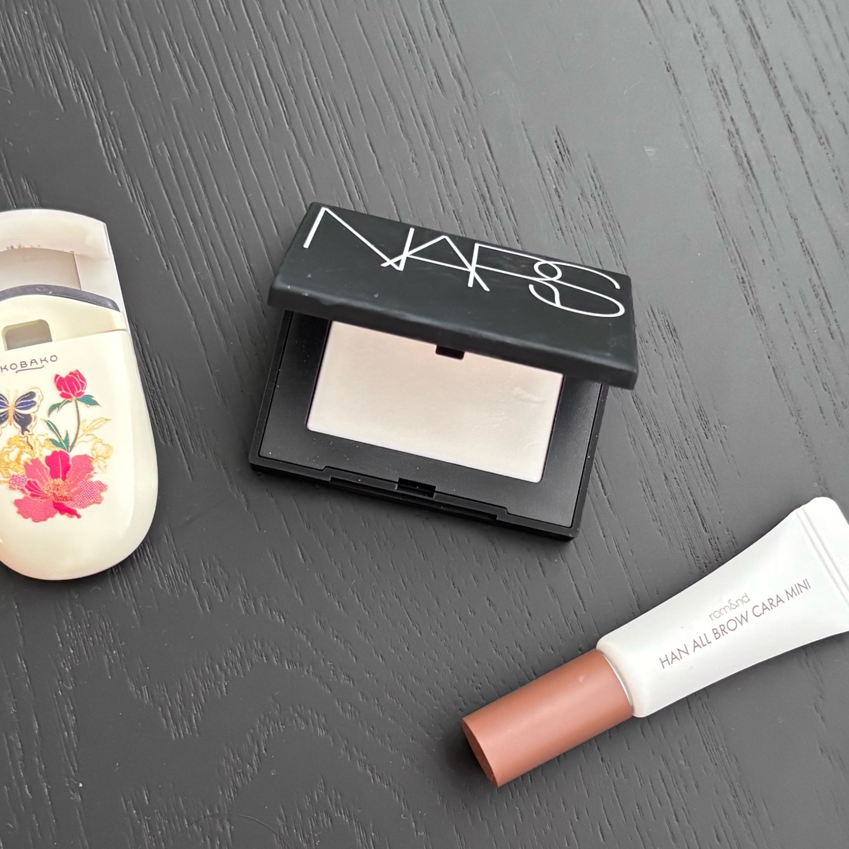 ＼最大3,000円OFF／NARS ナーズ ライトリフレクティングセッティングパウダー プレスト N ミニ 3g 02415 CRYSTAL トランスルーセント [並行輸入品]