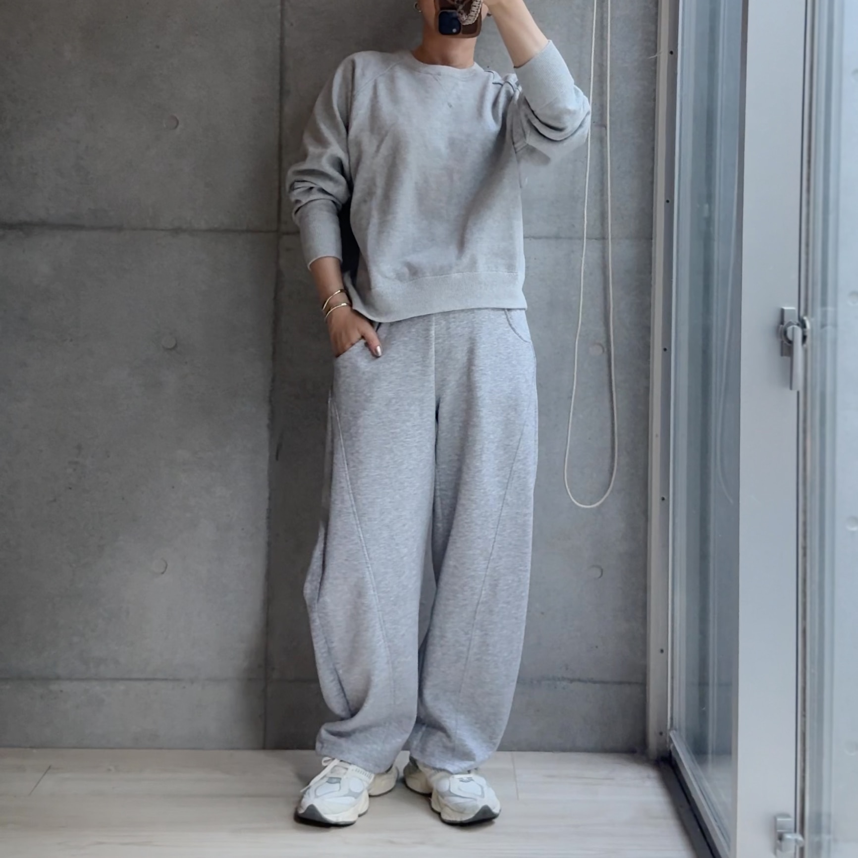 【半額クーポン対象】楽天1位 カーブパンツ ワイドパンツ スウェット ゆったり 脚長 パネルライン ルーズ スタイルアップ 2026秋冬【lebtaw24-868】【即納&予約:10月22日入荷予定順次発送】【送料無料】メ込2 - メイン画像 1