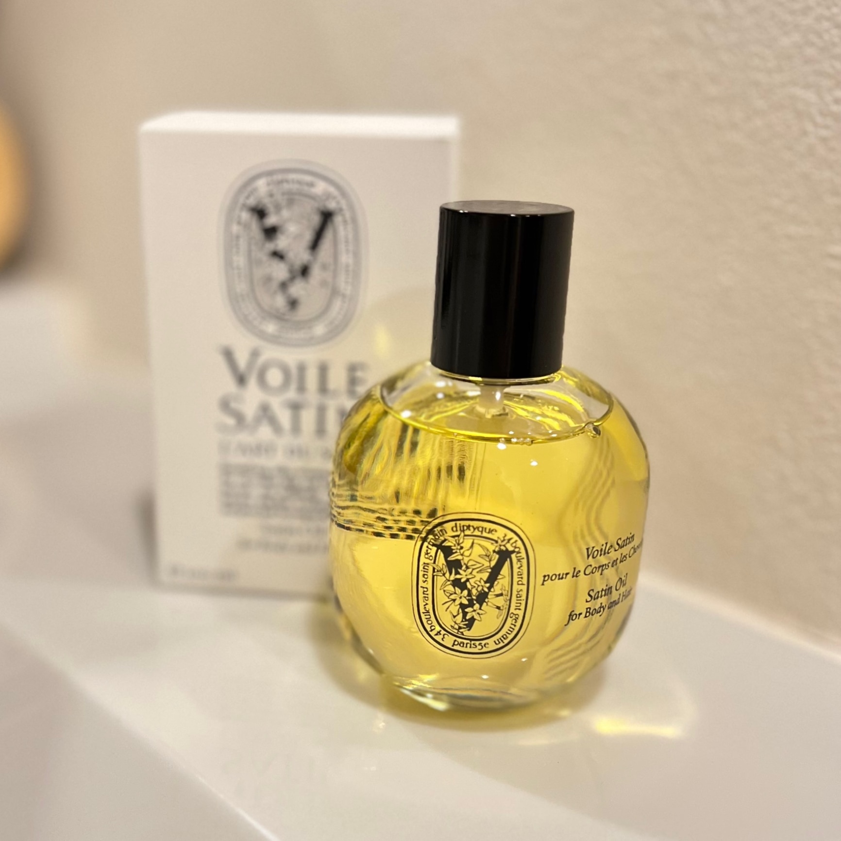 ディプティック アール デュ ソワン サテンオイル 100ml DIPTYQUE VOILE SATIN POUR LE CORPS ET LES  CHEVEUX [5159/0404] [eoh]