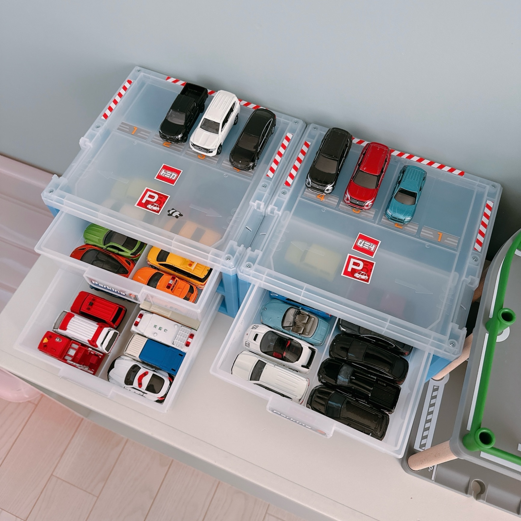 トミカ パーキングケース24