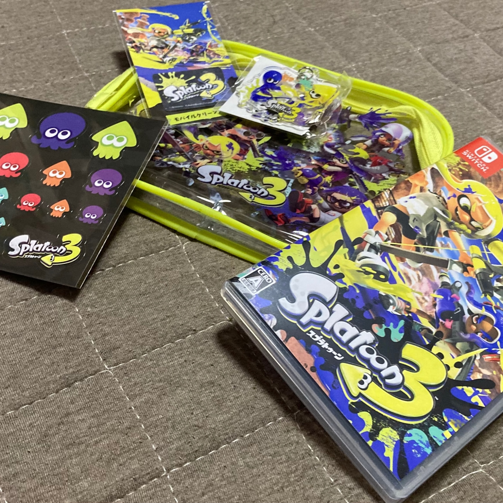 Nintendo Switch - スプラトゥーン3(ビニールポーチ+アクリルキーホルダー+他) 楽天ブックス限定特典+他】スプラトゥーン3(ビニールポーチ+