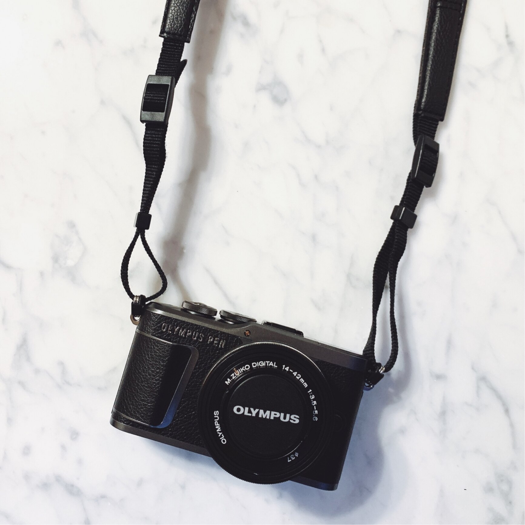 OLYMPUS ミラーレス PEN E-PL10 ボディー ブラック 04621 Amazon | Olympus ミラーレス一眼カメラ Pen E-PL10 (本体のみ