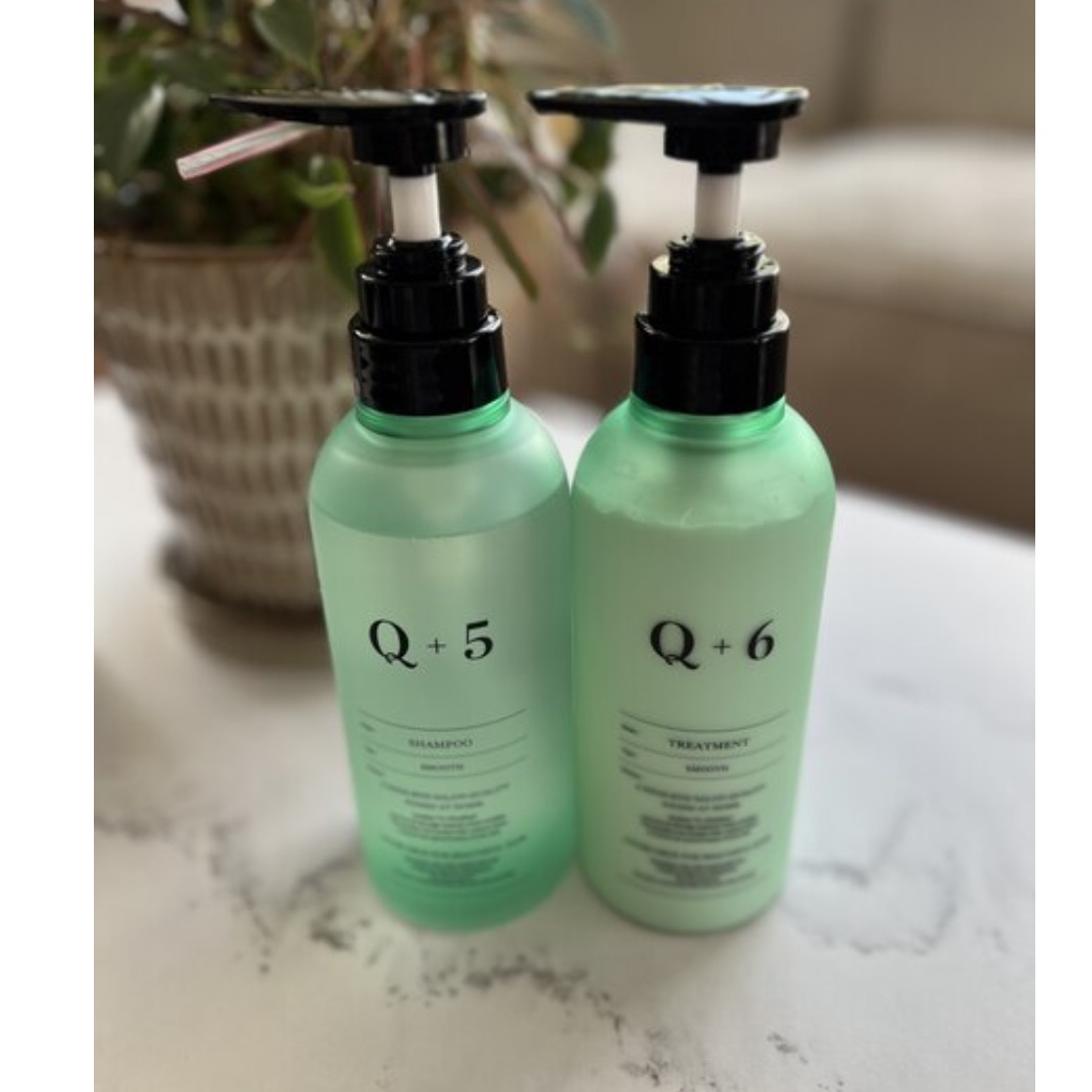 Q+ ( クオリタス )シャンプー ＆ トリートメント 400ml ＆ 400g