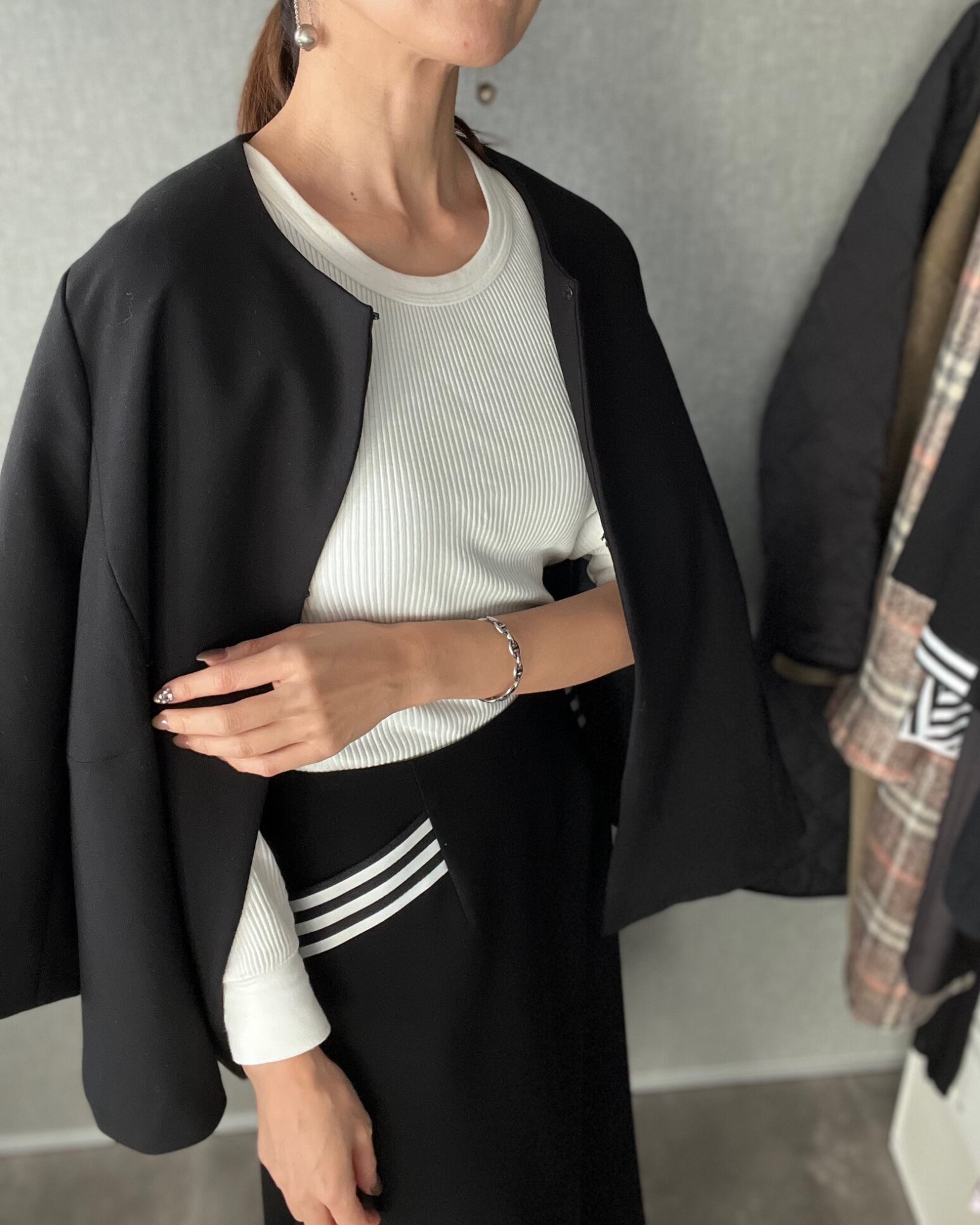やなページ*°｜D.N.AロンＴ×③着、タオル×1つ からの化粧しながら
