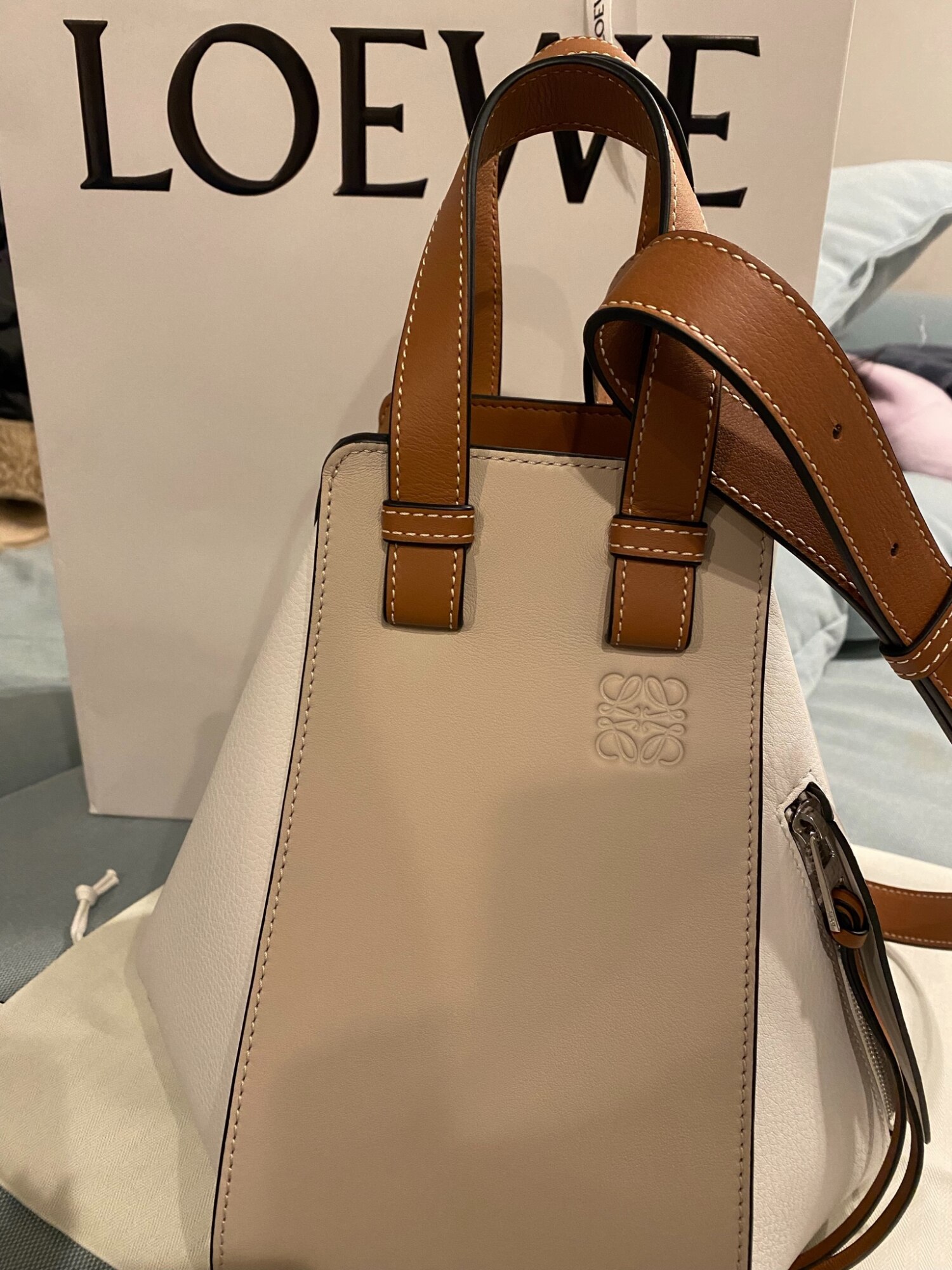 よっこ様 新品 LOEWE ロエベ ショルダーストラップ-