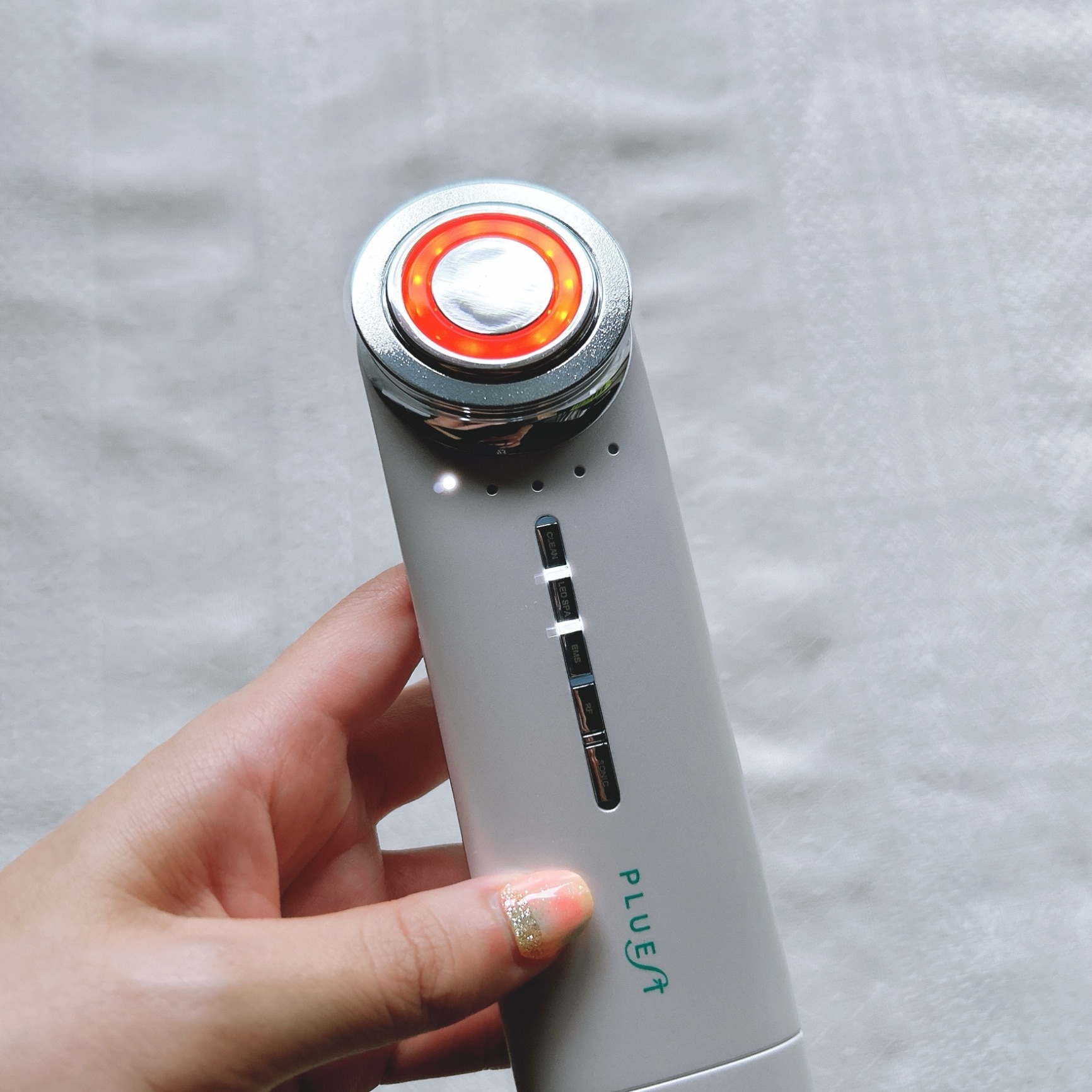 プルエスト 美顔器 マルチフェイシャルスパ リフトアップ ems 目元