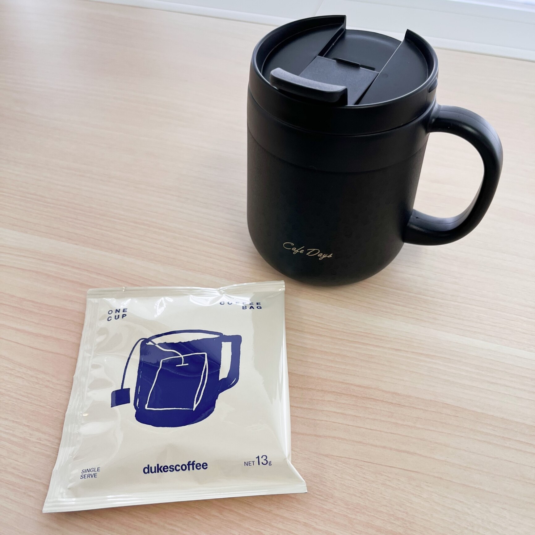 マグカップ 蓋付き ステンレス 真空断熱 保温 保冷 380ml ギフト プレゼント コーヒー おしゃれ 可愛い アウトドア キャンプ オフィス スポーツドリンク 対応 コップ タンブラー 取っ手 アイリスオーヤマ CD-2WT380 *