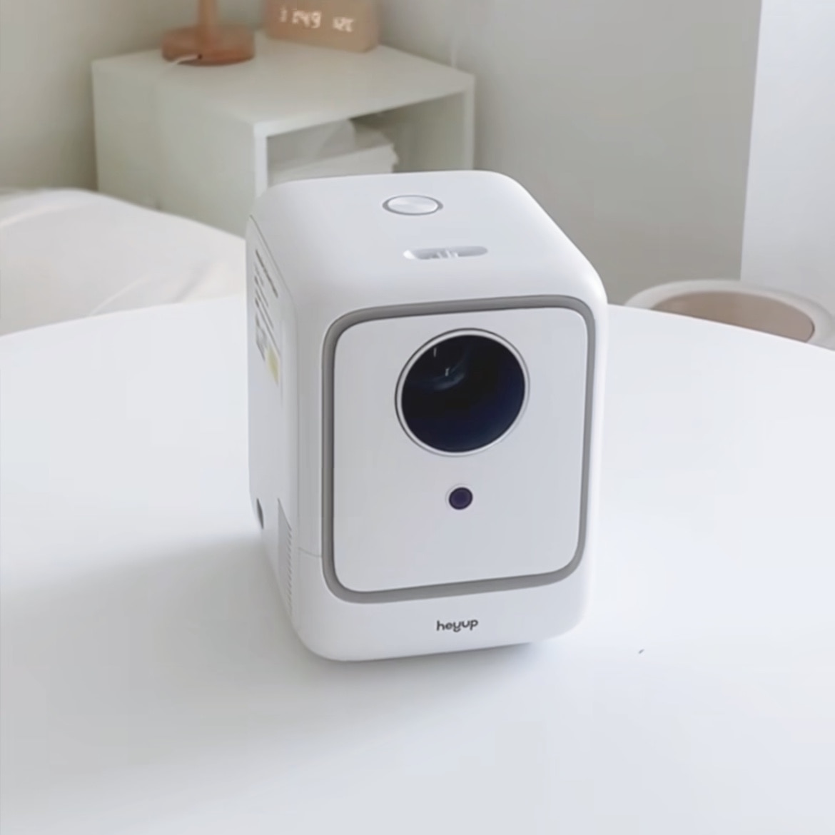 Android TV 9.0搭載 Heyup Boxe Lite プロジェクター Heyup Boxe Lite