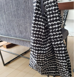 マリメッコ Marimekko ラシィマット スマートバッグ ホワイト ブラック Rasymatto Smartbag Ecobag エコバッグ 0455 190 Room 欲しい に出会える マリメッコ Marimekko ラシィマット スマートバッグ ホワイト ブラック Rasymatto Smartbag Ecobag エコバッグ 0455 190 Room 欲しい に出会える