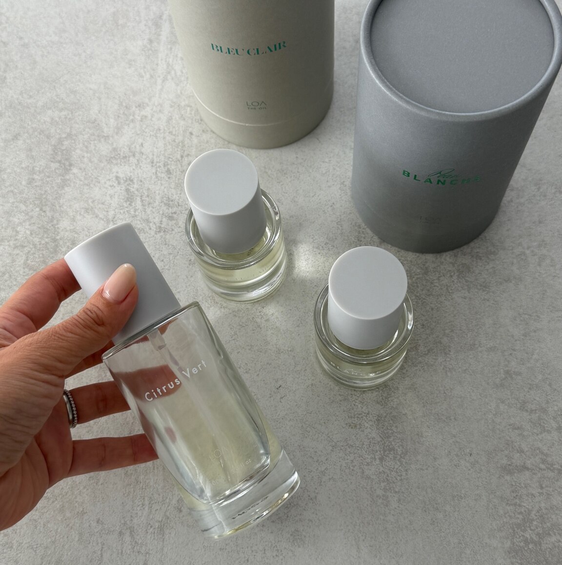 【ポイント11倍/正規販売店/楽天1位】ロアザオイル LOA THE OIL 100ml 30mL ヘアオイル 洗い流さないトリートメント ヘアケア ギフト プレゼント ブランシュ ネロリスモークティー ジャスミンドレ シトラスベール ラテローズ ミスティックウッド ペアブランシュ ノワール