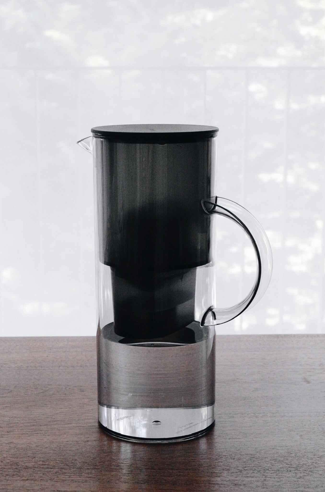 stelton ステルトン ウォータージャグ スモークグレイ ブリタ BRITA カートリッジ 用 [ 浄水器 浄水ポット ブリタ BRITA