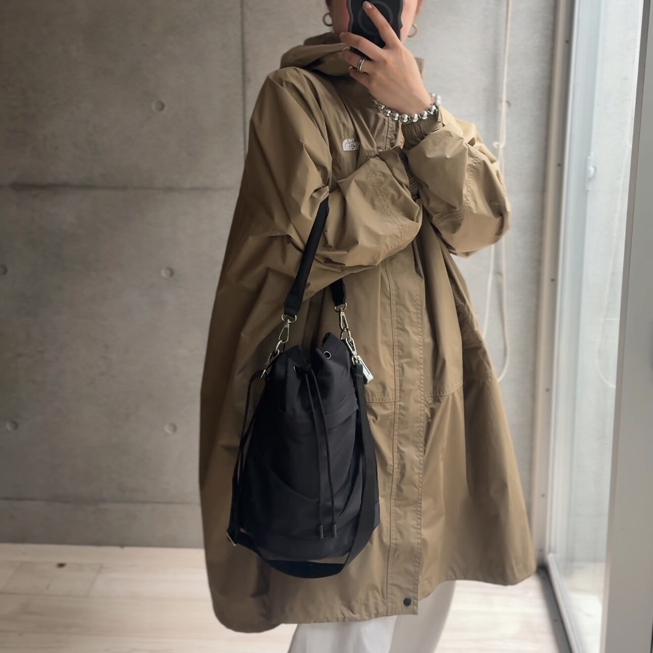 【マラソン期間中 ポイントアップ！】 ザ・ノース・フェイス THE NORTH FACE アウトドア ハイドレナレインポンチョ ユニセックス レインコート カッパ 雨具 防水 雨の日 キャンプ 野外フェス おでかけ レジャー ハイキング 悪天候 シンプル NP12630