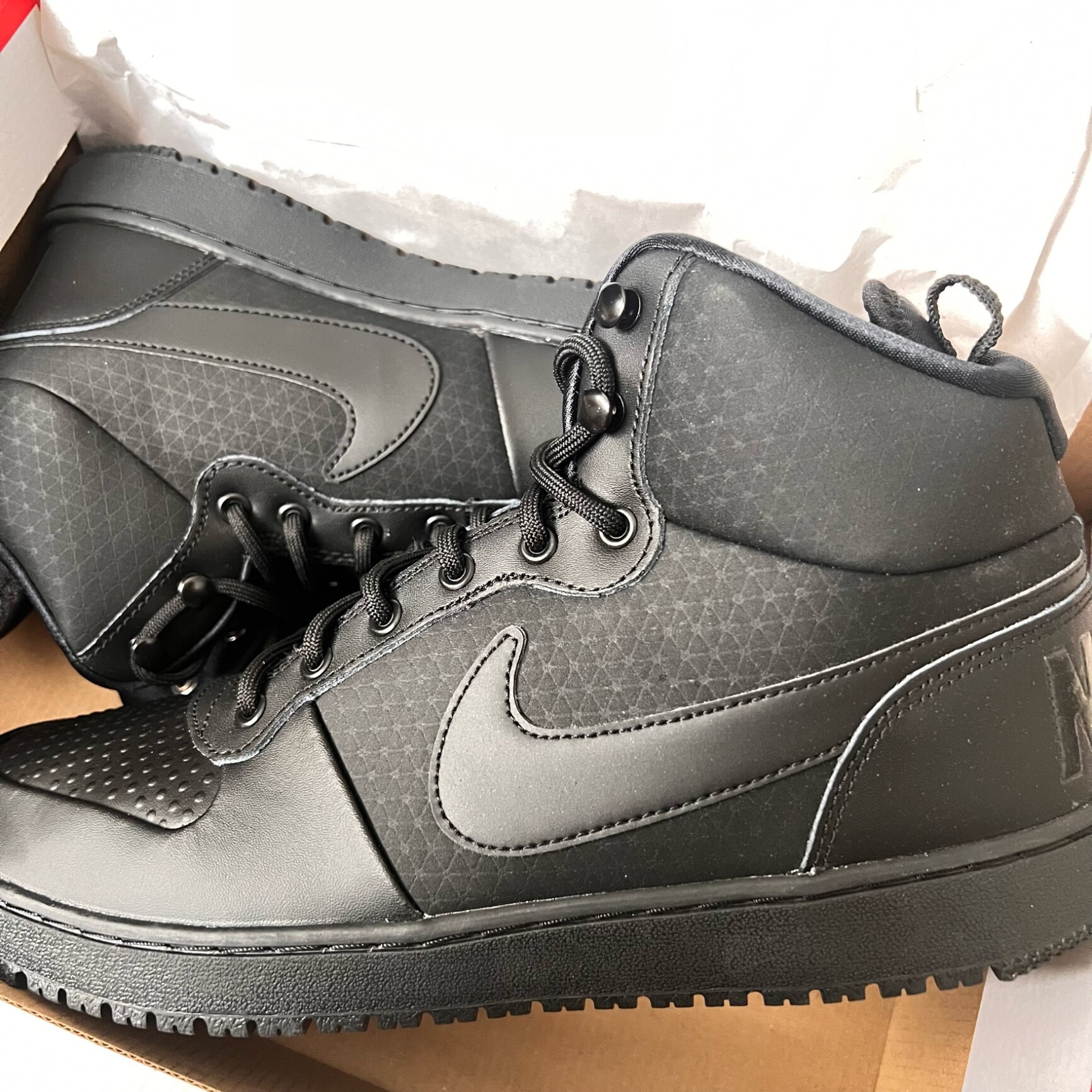 ナイキ コート ボロー ミッド ウィンター NIKE COURT BOROUGH MID 