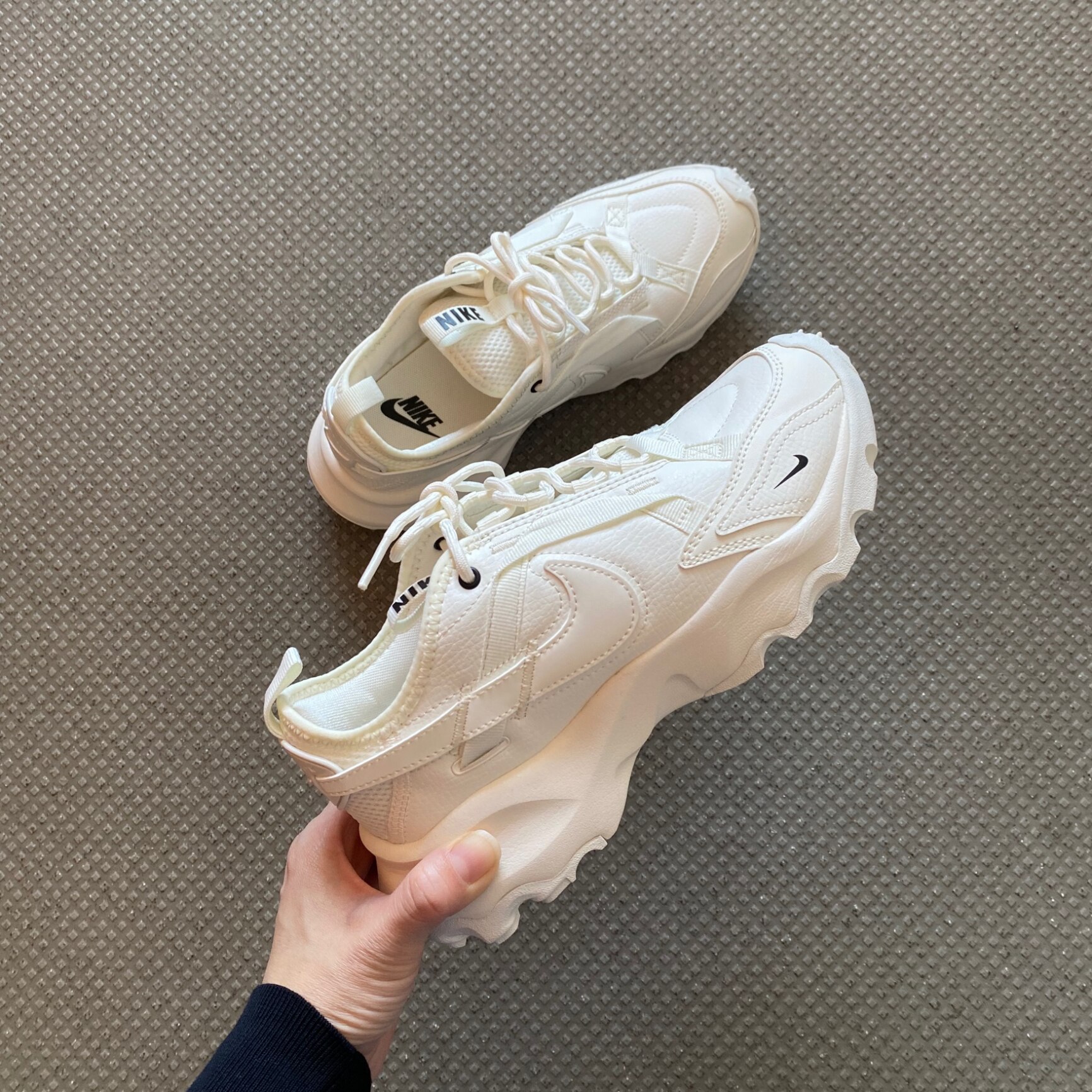 ポイントUP & お得な割引クーポン!! ] NIKE WMNS TC 7900 sail/sail