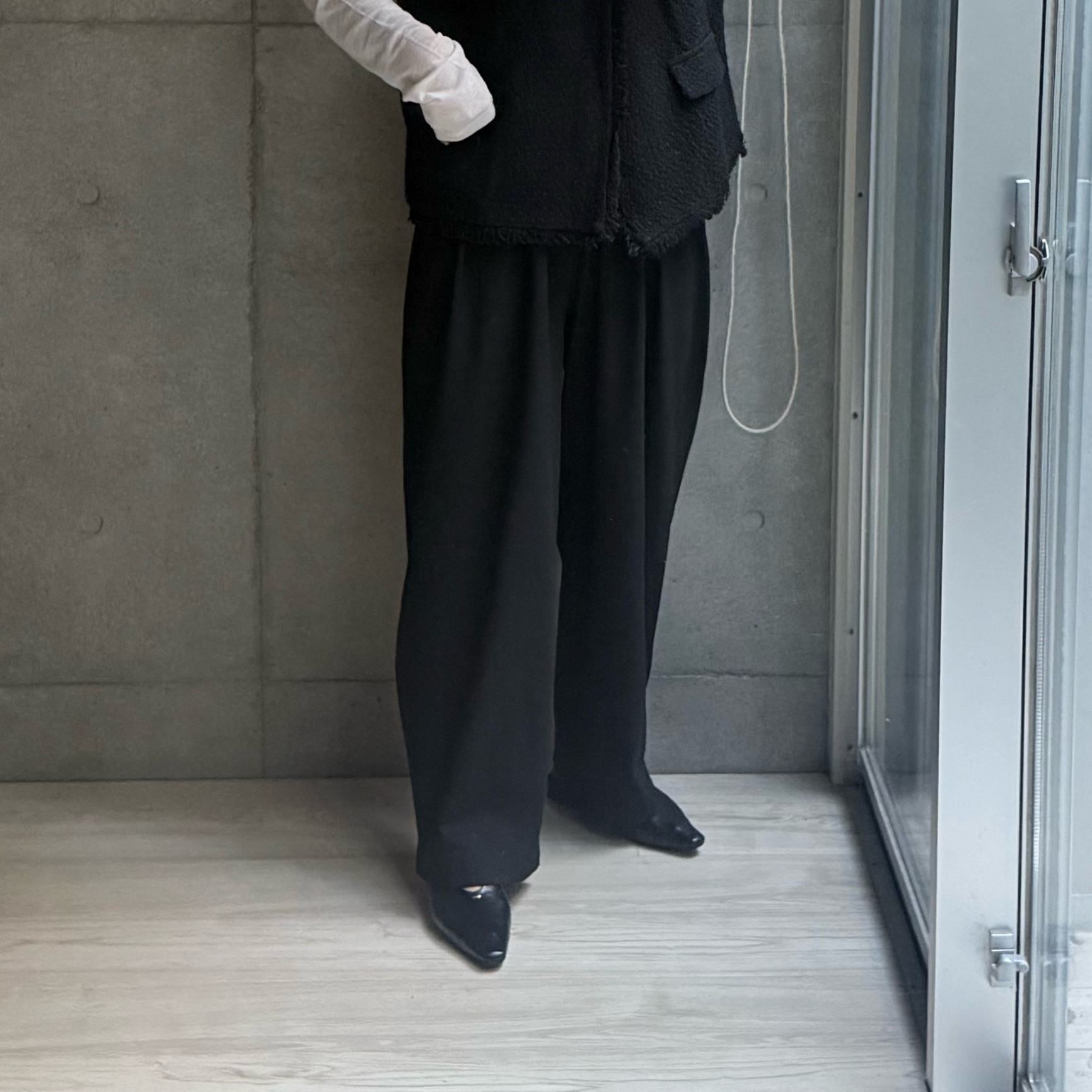【最大30%OFFクーポン 27日9:59迄】タックデザイン パンツ タック 4本タック タックワイドパンツ レディース ボトム ワイドパンツ イージーパンツ ウエストゴム バレルレッグ サスティナブル エコ 春 夏 秋 冬 低身長 高身長 洗濯可 for/c フォーシー 【メール便可】 - メイン画像 7