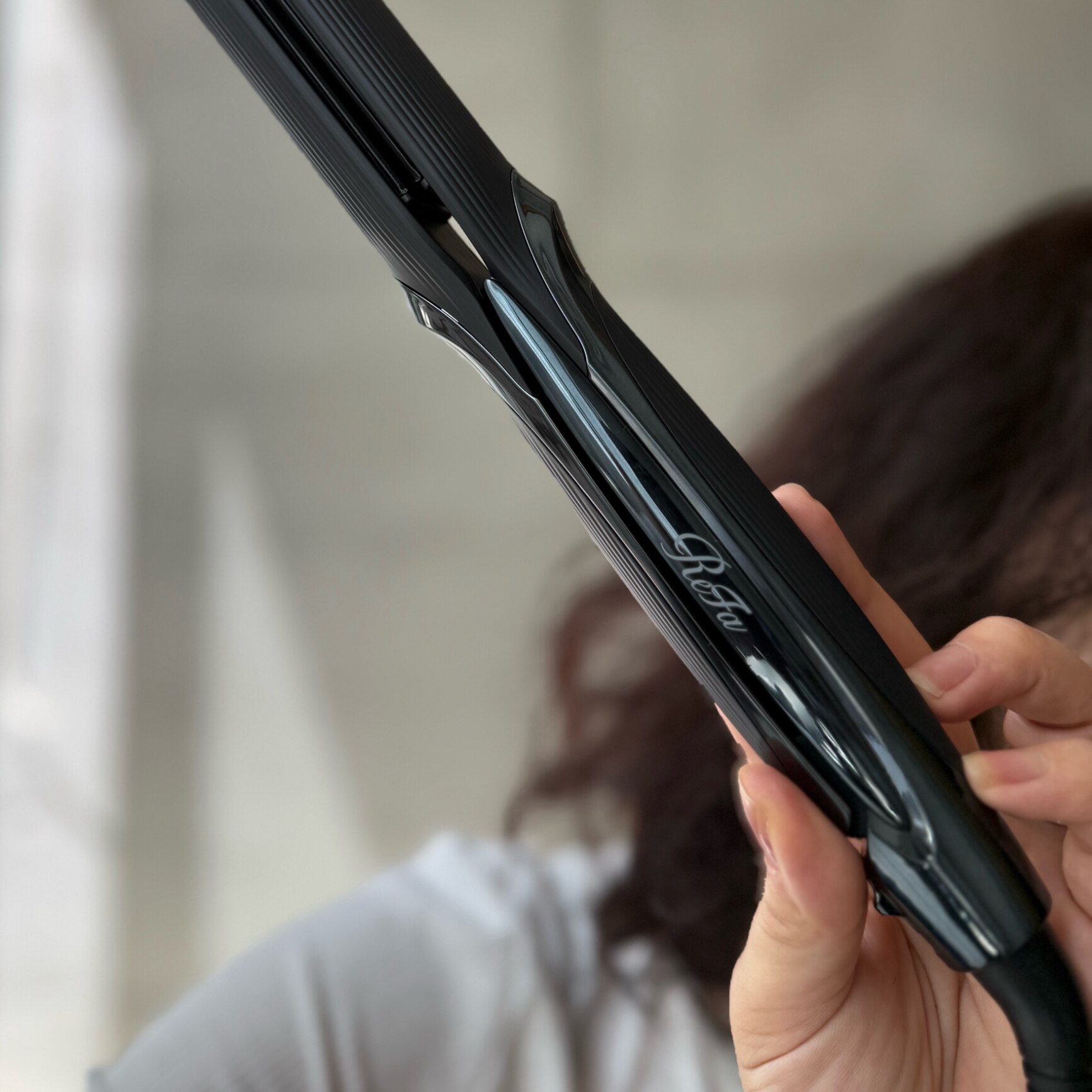 【ReFa公式店】楽天総合1位 リファ ストレートアイロン プロ STRAIGHT IRON PRO ツヤ髪 海外対応 ヘアアイロン コテ プレゼント ギフト 無料保証 ツヤ 傷みにくい ダメージレス ヘアケア 誕生日 記念日 梅雨対策 湿気 MTG 365日ダメージレス - メイン画像 2