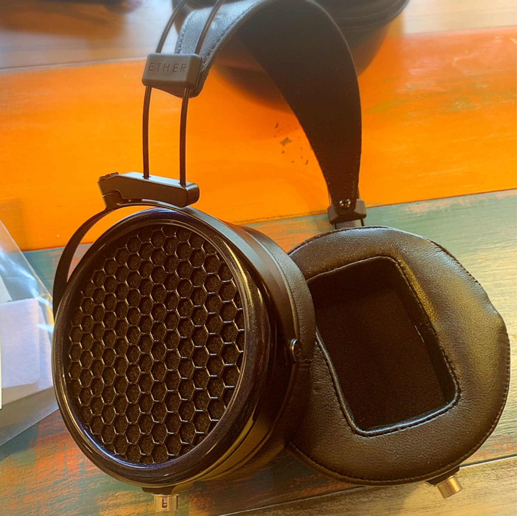 旧 Mr.SPEAKERS(DCA) ETHER FLOW 1.1 Amazon.co.jp: MrSpeakers Ether Flow 1.1 オープンバックヘッドホン