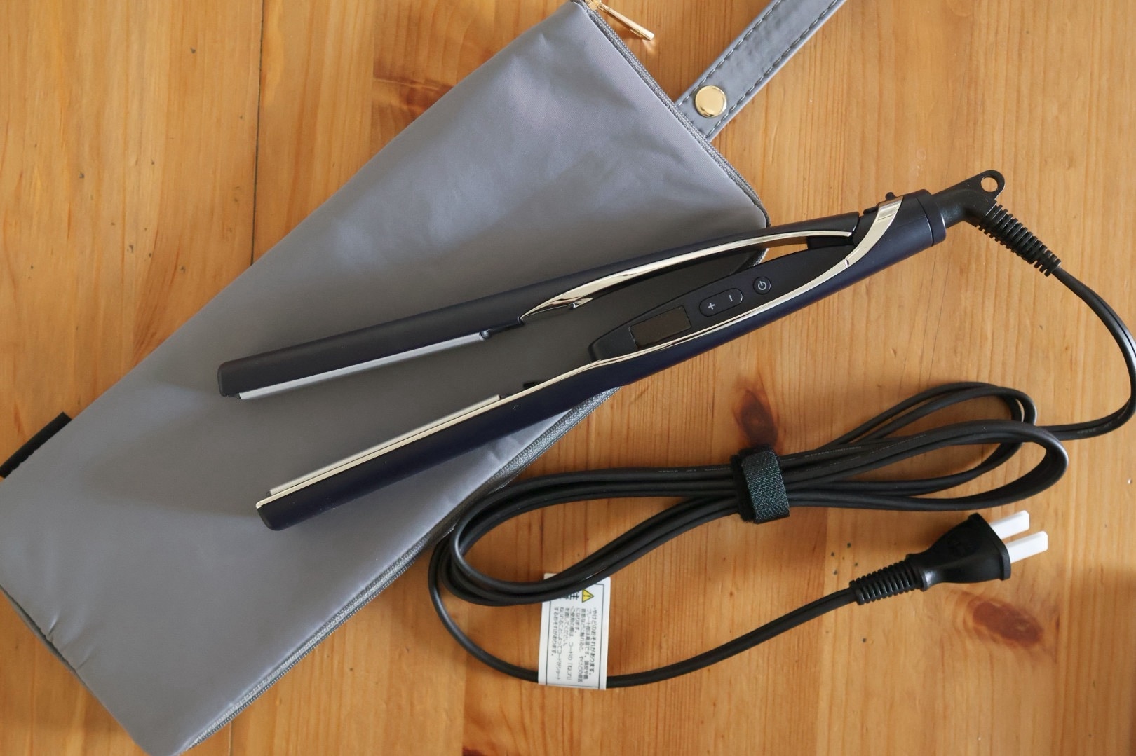 プリュスオー スムースケアアイロン 25mm 耐熱ポーチ付属 ケアレクト by プリュスオー スムースケアアイロン 25mm | betop store