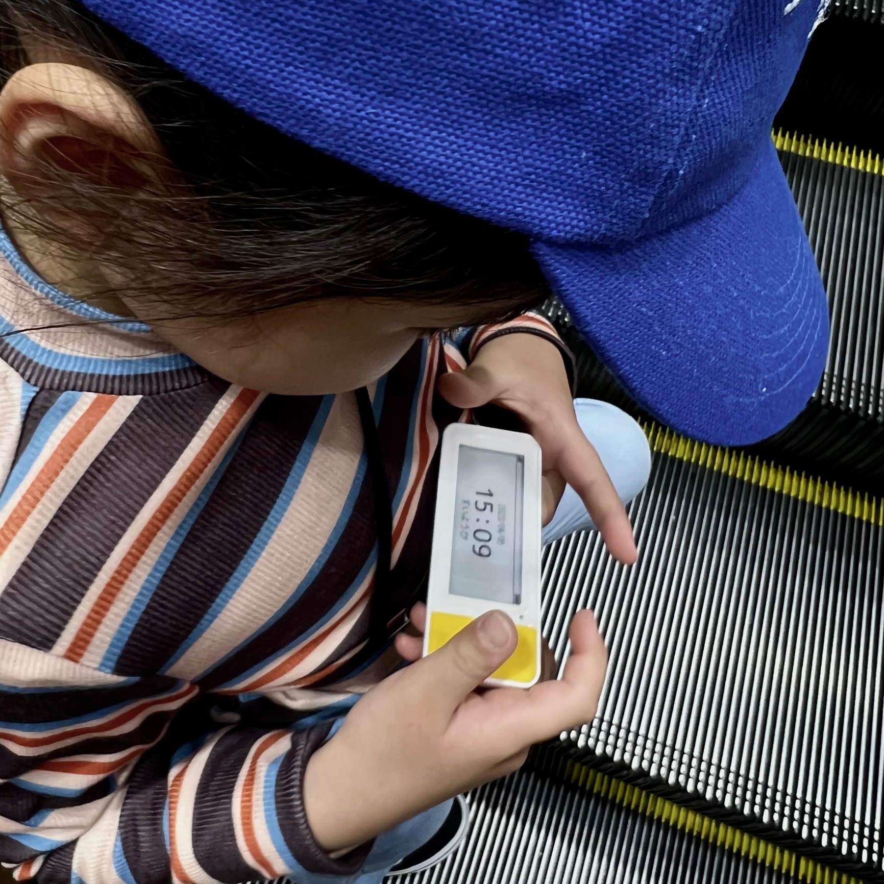 子供 見守り gps coneco コネコ メッセージ 送受信可能 お子様みまもり