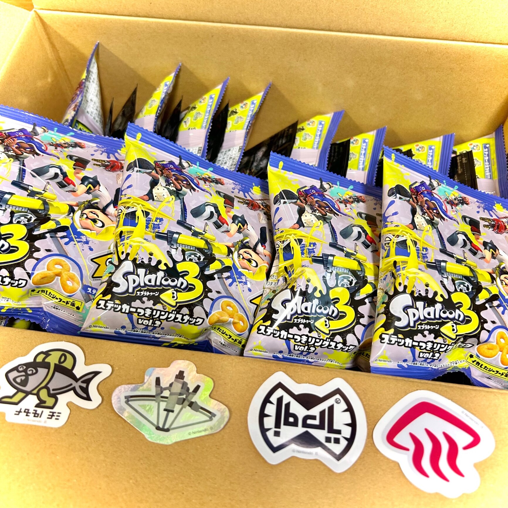 賞味期限切れ】スプラトゥーン3ステッカーつきリングスナック2 20個入り 1BOX 食玩 正規品