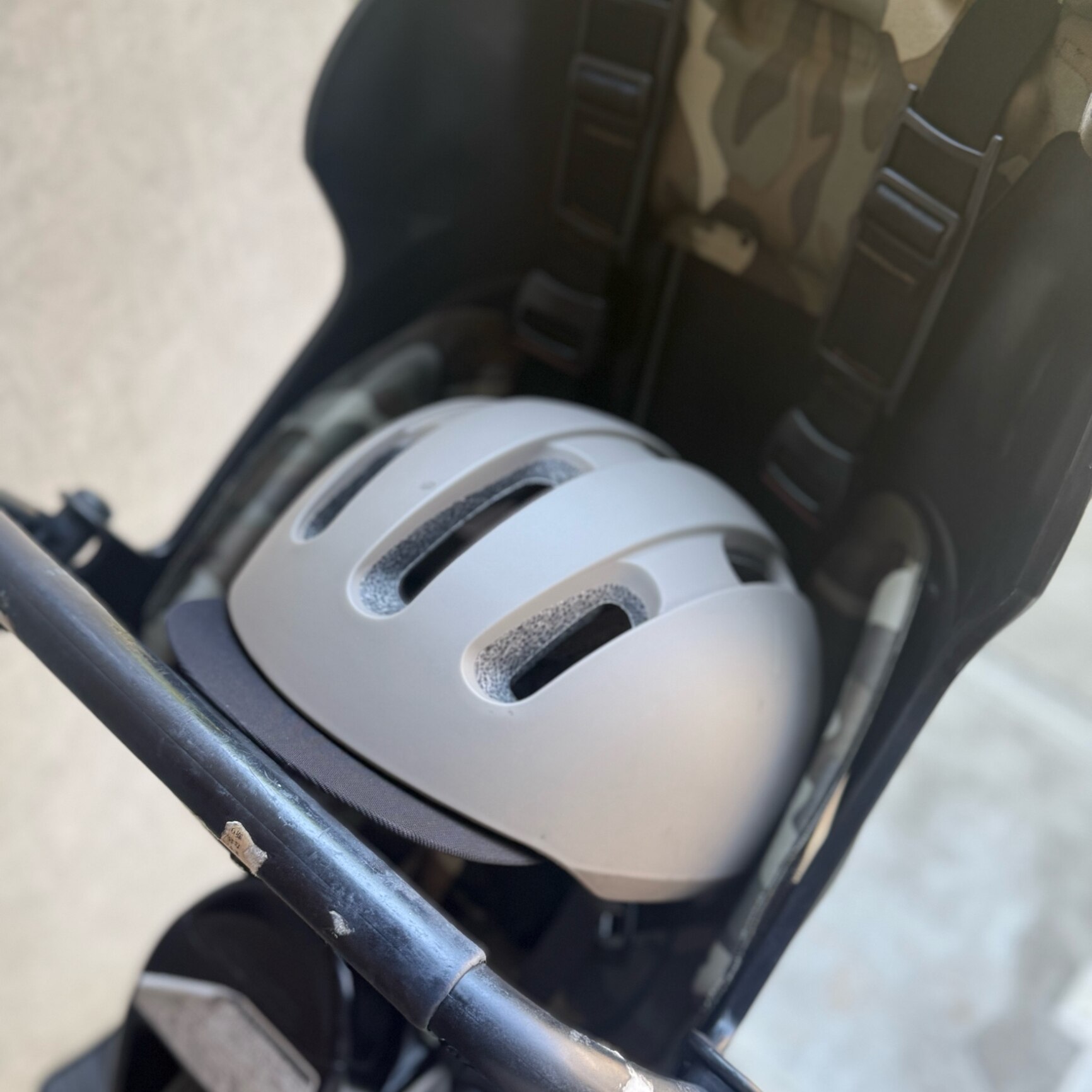 【SG認証】自転車 ヘルメット 大人 SMRG 自転車用 ロードバイク 【バイザー脱着可】 レディース メンズ 通学 通勤 M/L 55-60cm SR-UH