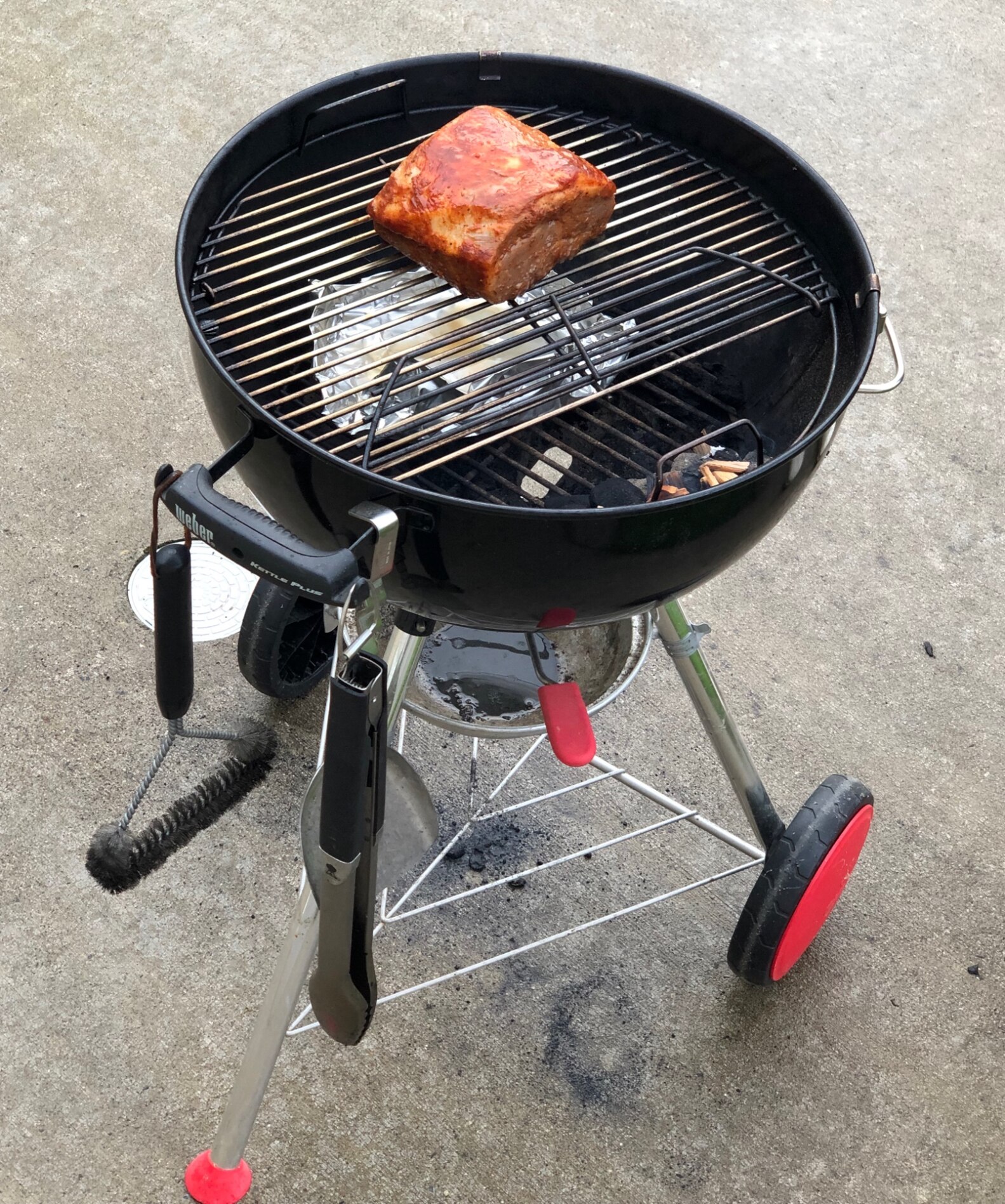 偉大な 未使用 グリル コンロ Weber 47cm バーベキュー ウェーバー