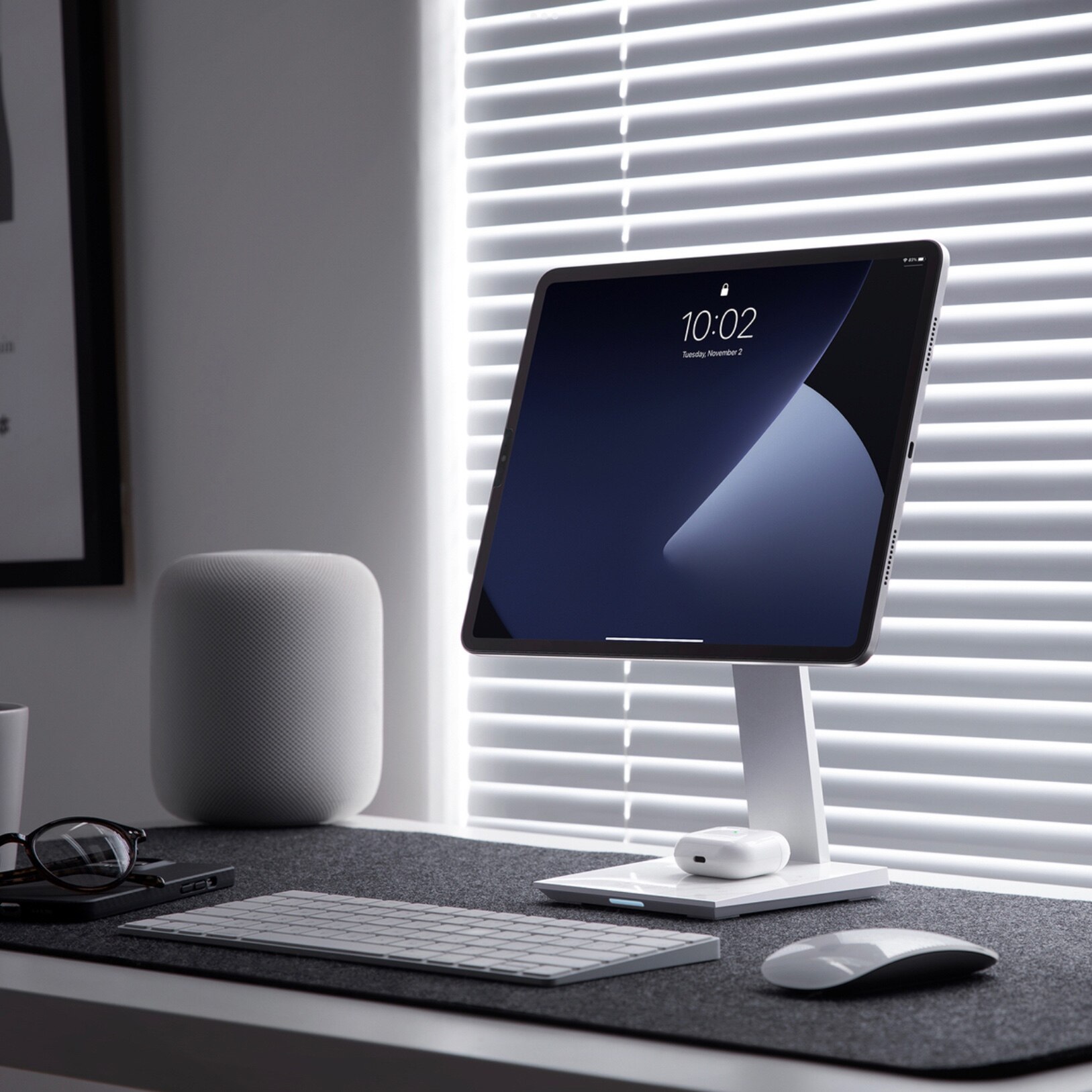 Pitaka MagEZ Stand タブレットスタンド　2台 iPad タブレットスタンド | PITAKA MagEZ Stand – PITAKA Japan