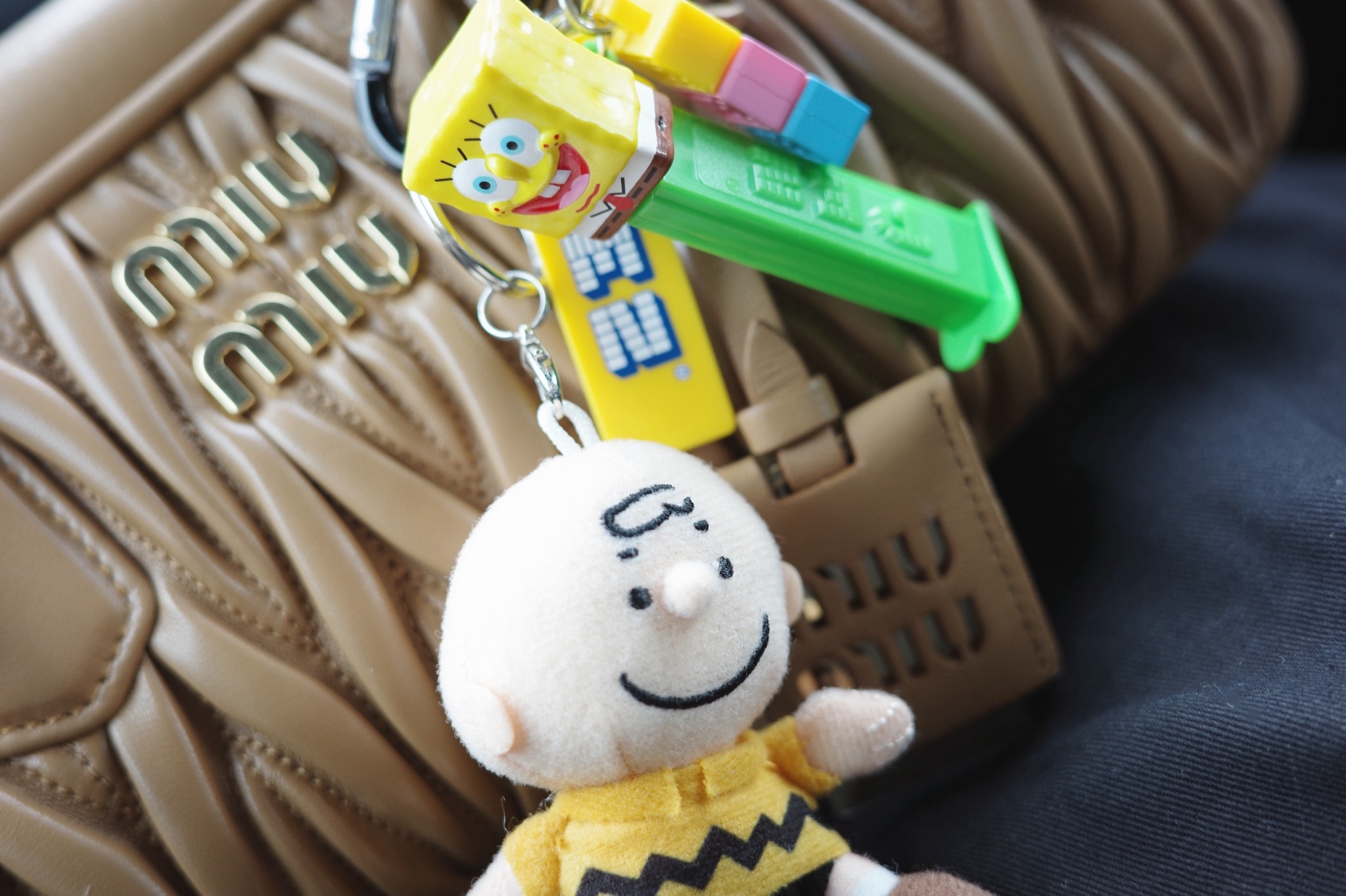 PEZ ペッツ　スポンジボブ　ゴールド SpongeBob スポンジ・ボブ PEZ ペッツ カラビナキーリング