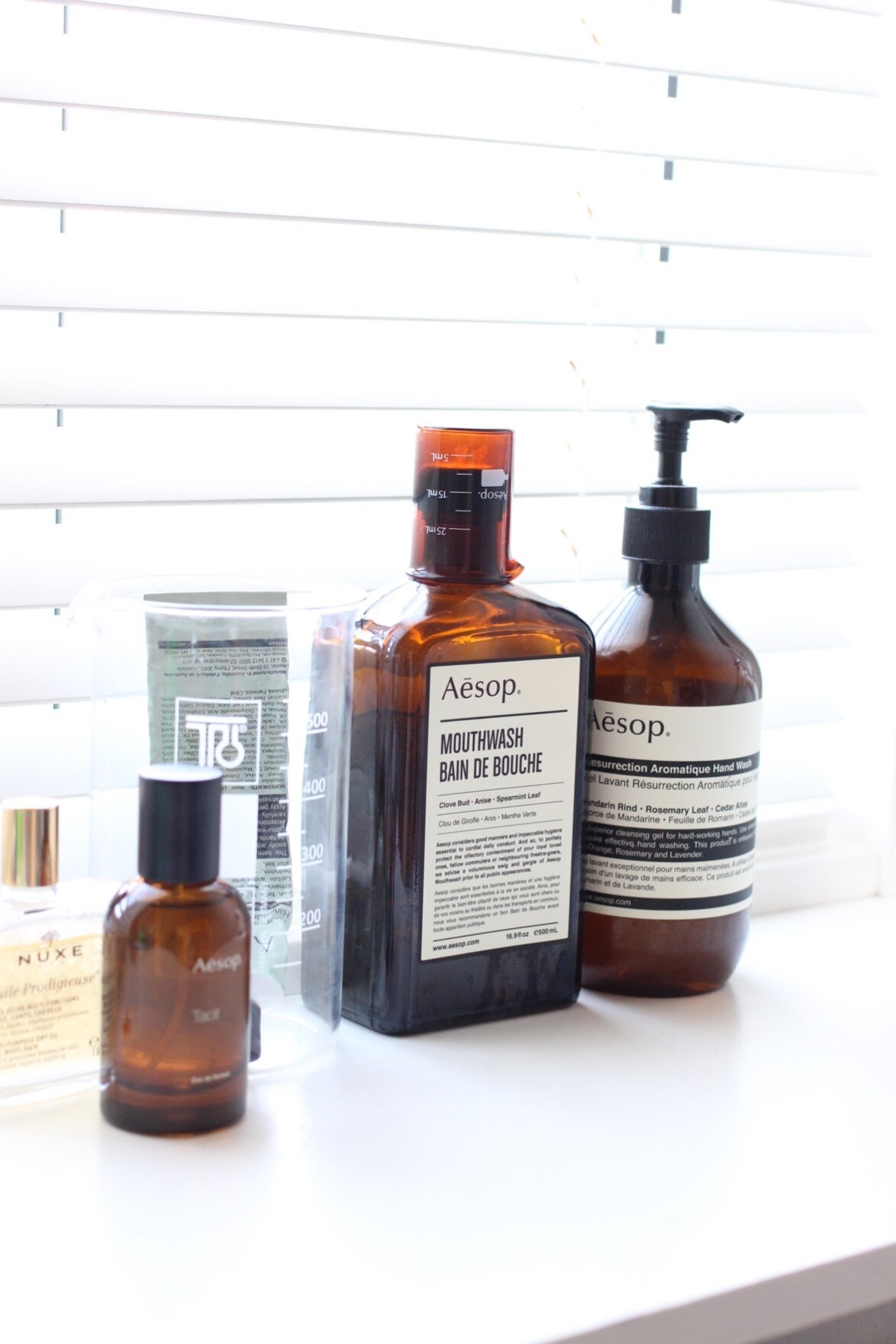 Aesop マウスウォッシュ & ハンドウォッシュ セット Amazon.co.jp: イソップ(Aesop) マウスウォッシュ18 500ml
